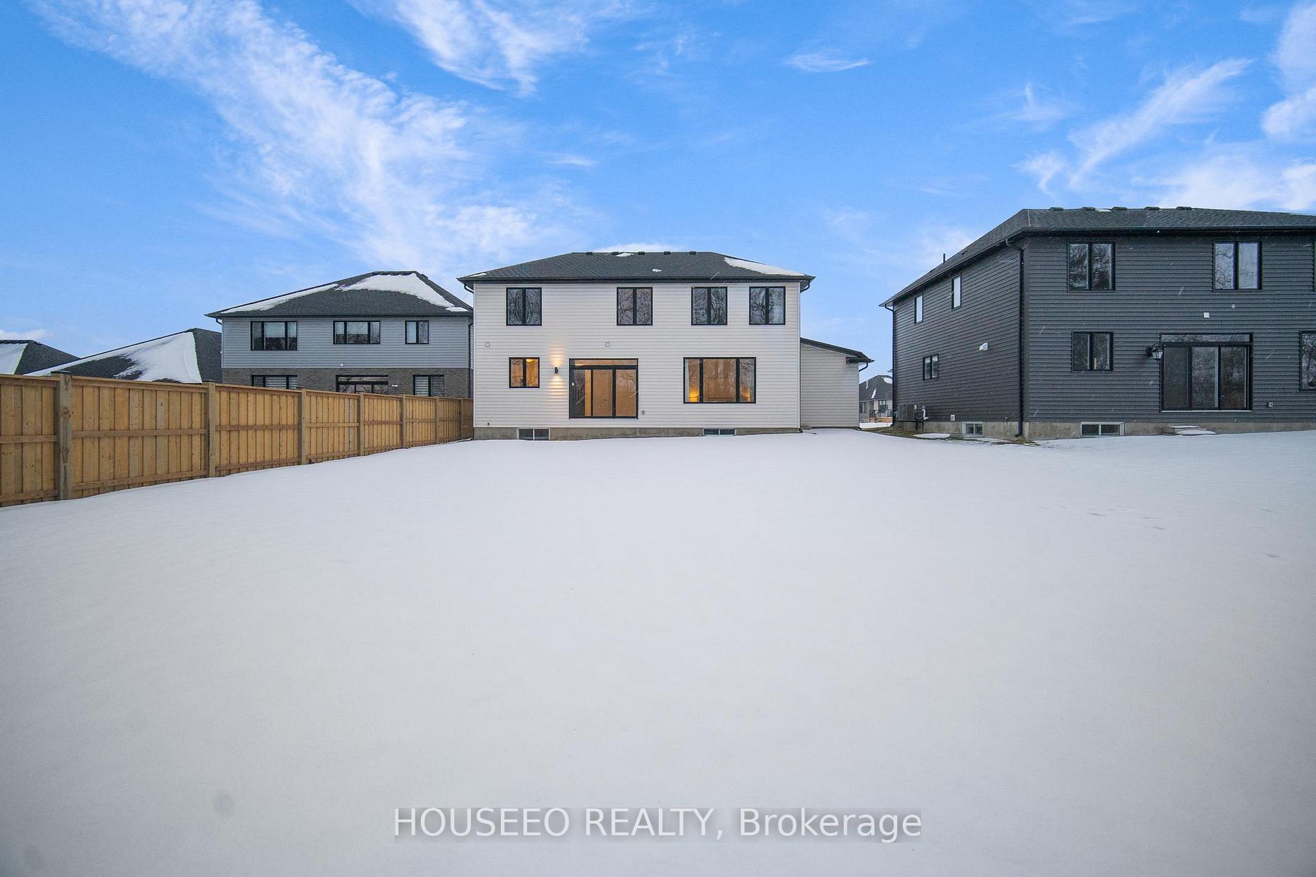 Photo 40 of 2199 Lockwood Crescent, Strathroy-Caradoc, Rural Strathroy-Caradoc — HOMEH