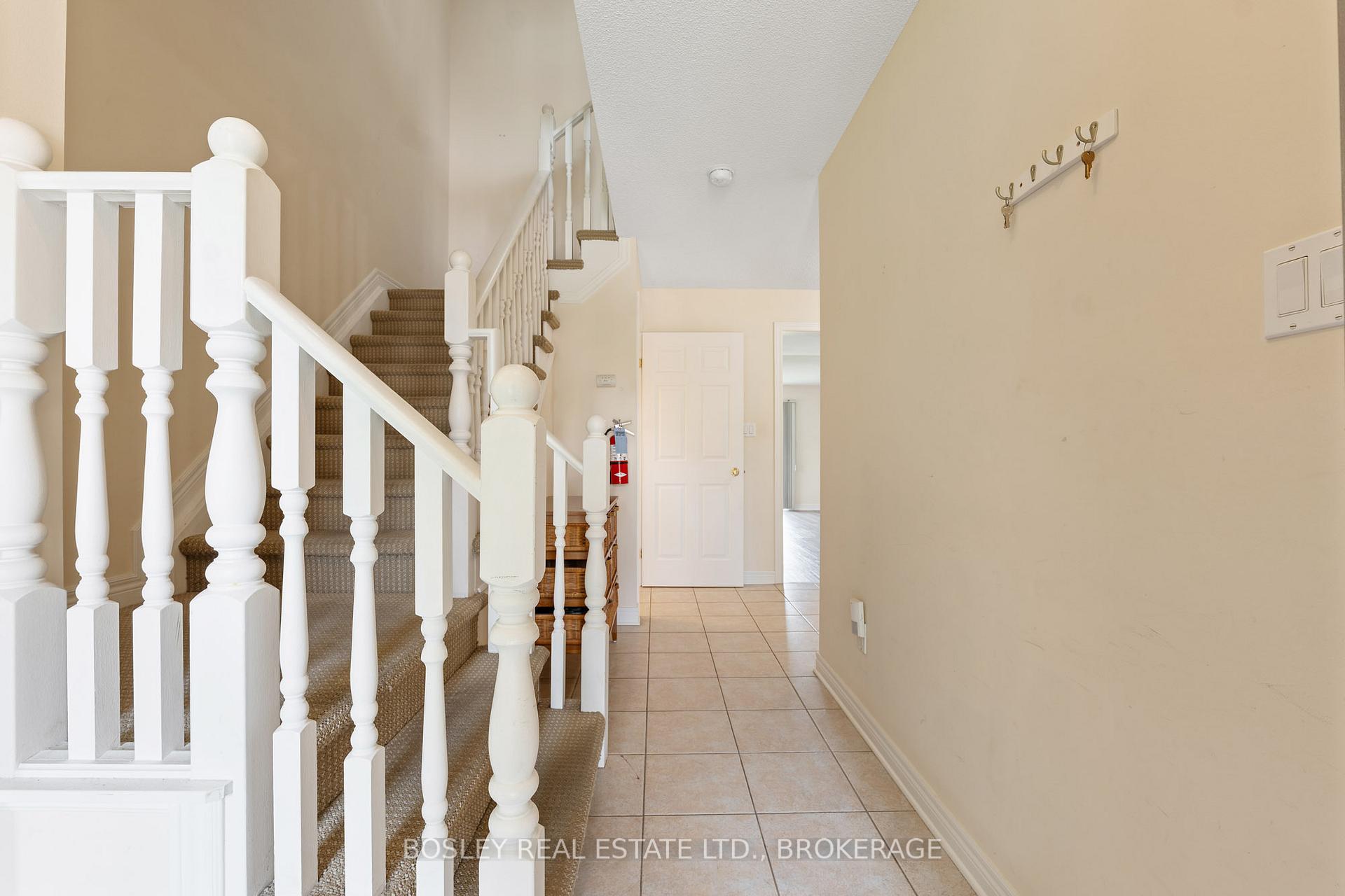 Photo 4 of 4 Gonzalez Court, Thorold, Confederation Heights — HOMEH