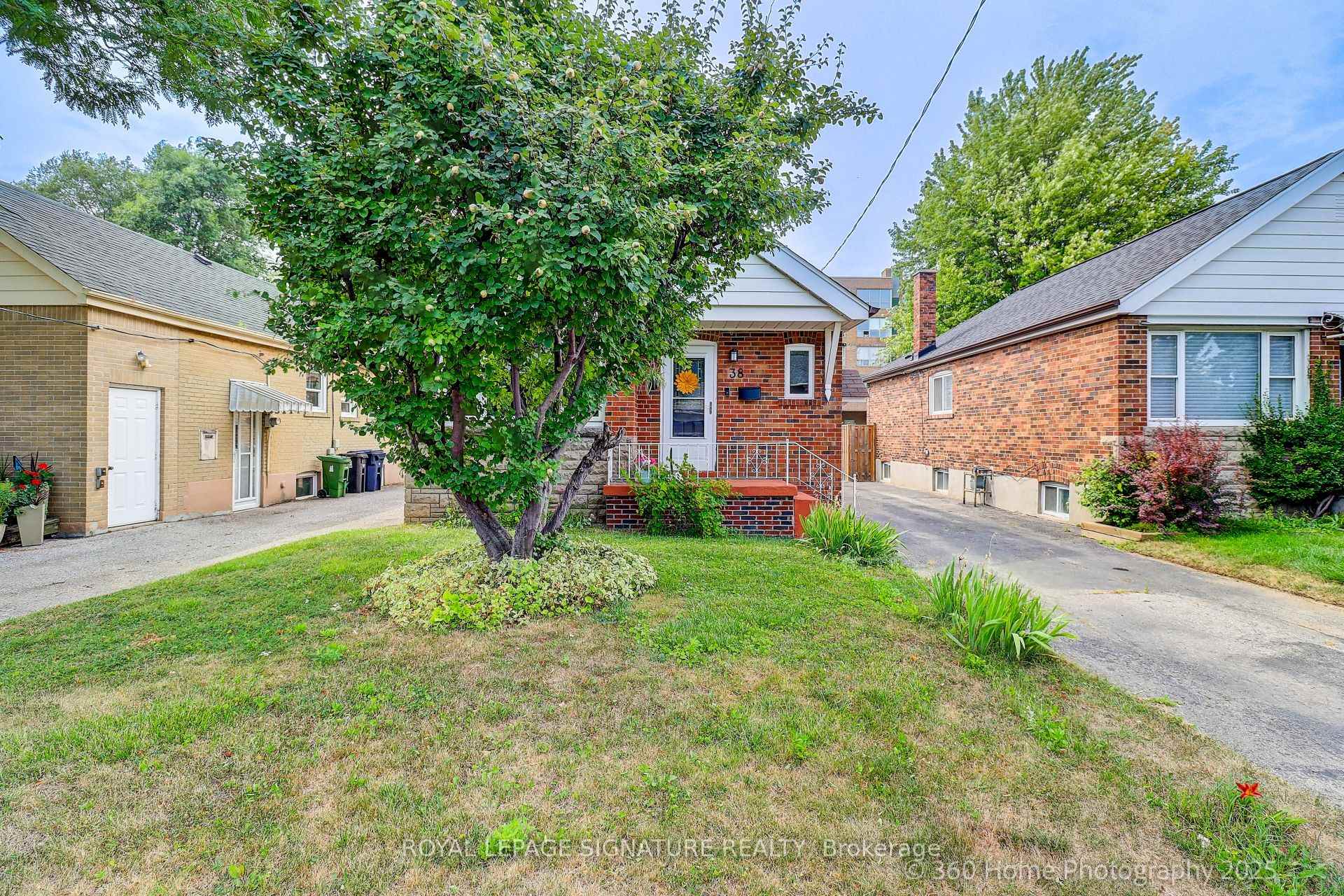 Photo 1 of Unit Basement, 38 Westview Boulevard, Toronto, O'Connor-Parkview — HOMEH
