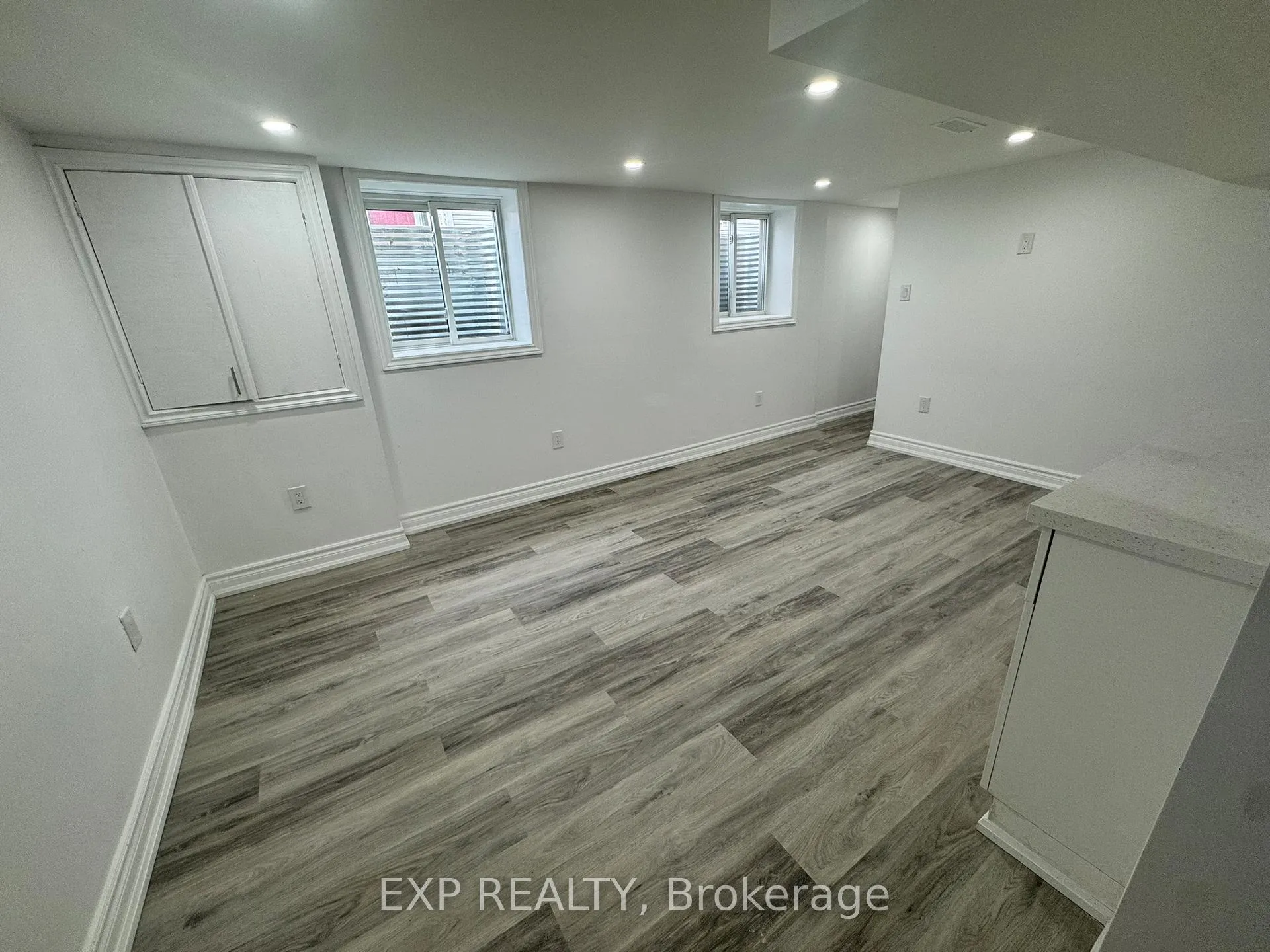 Front of Unit Lower,, 97 Central Park Boulevard N