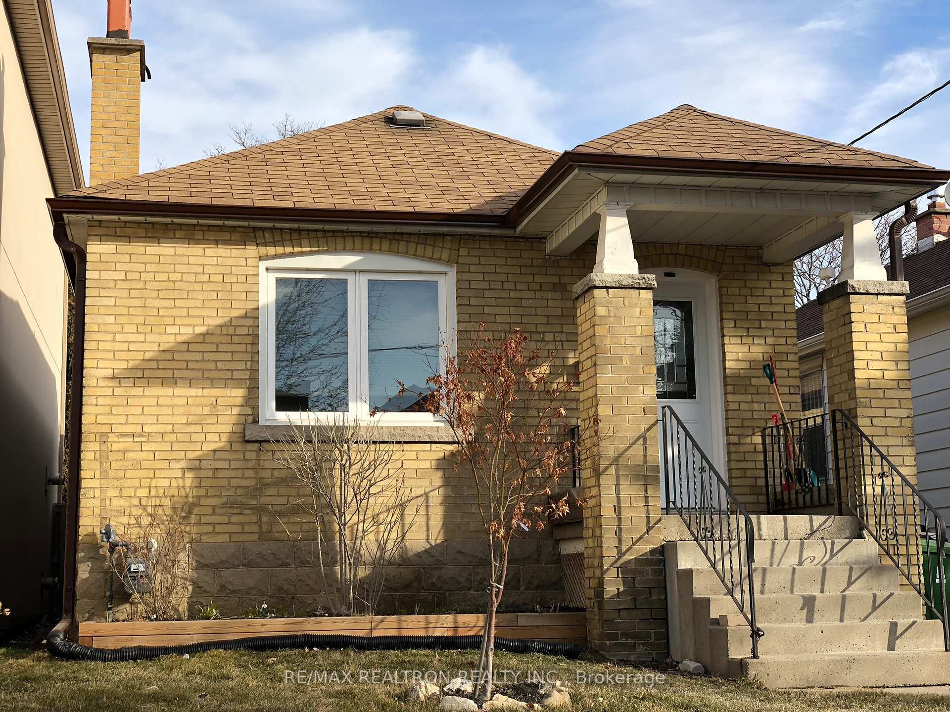 Front of Unit Main, 94 Torrens Avenue