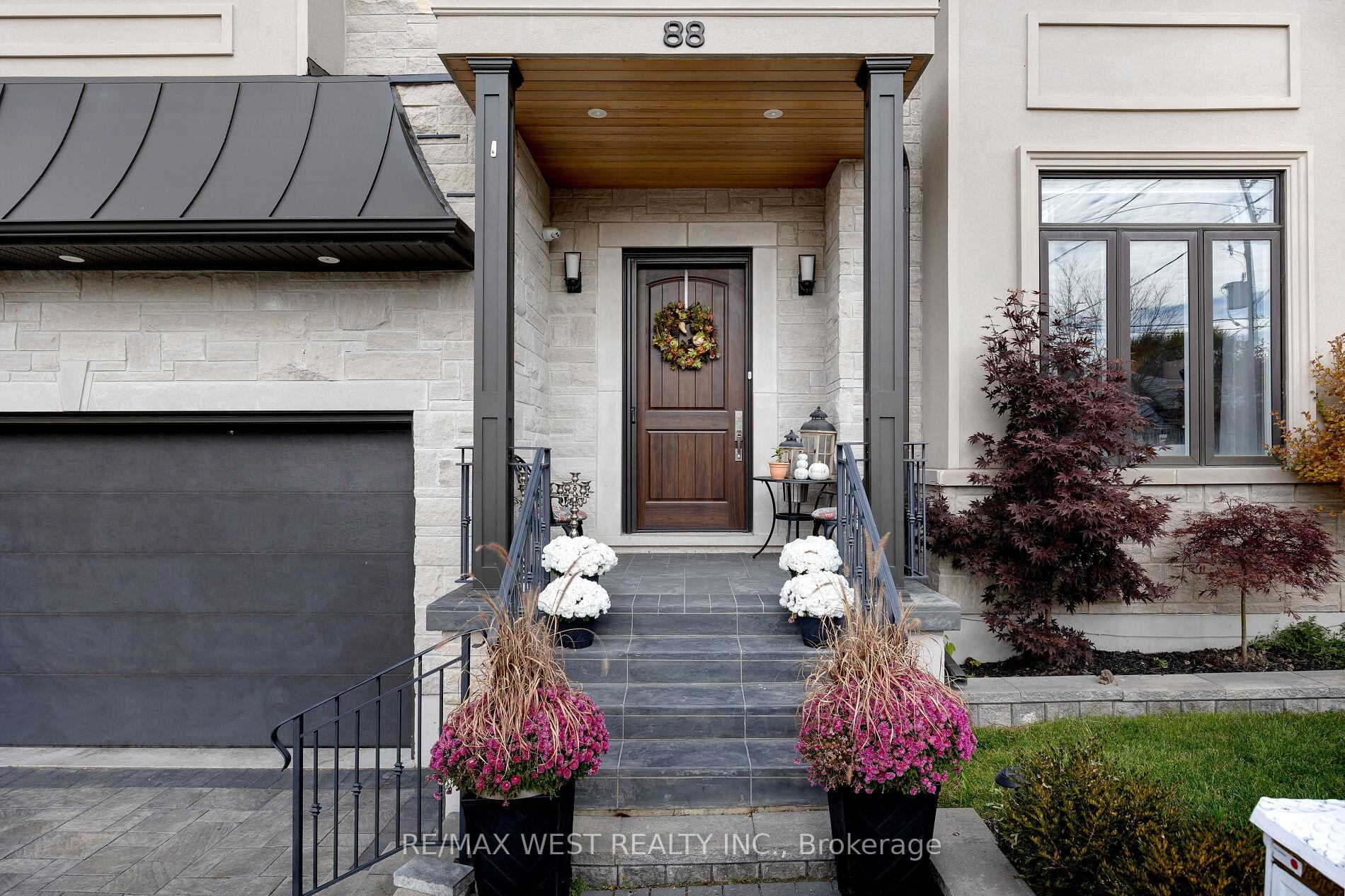 Photo 2 of 88 Yardley Avenue, Toronto, O'Connor-Parkview — HOMEH