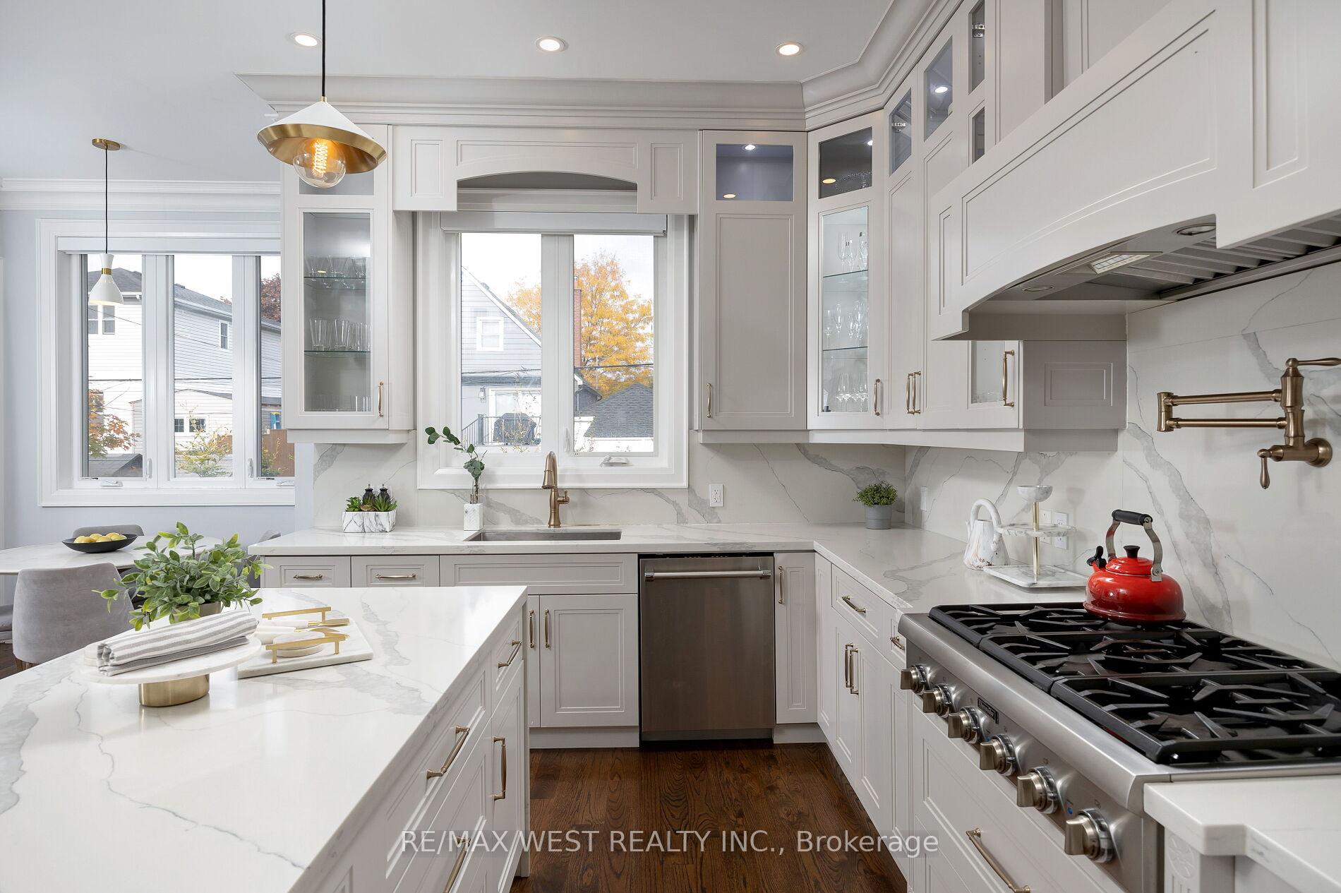 Photo 13 of 88 Yardley Avenue, Toronto, O'Connor-Parkview — HOMEH