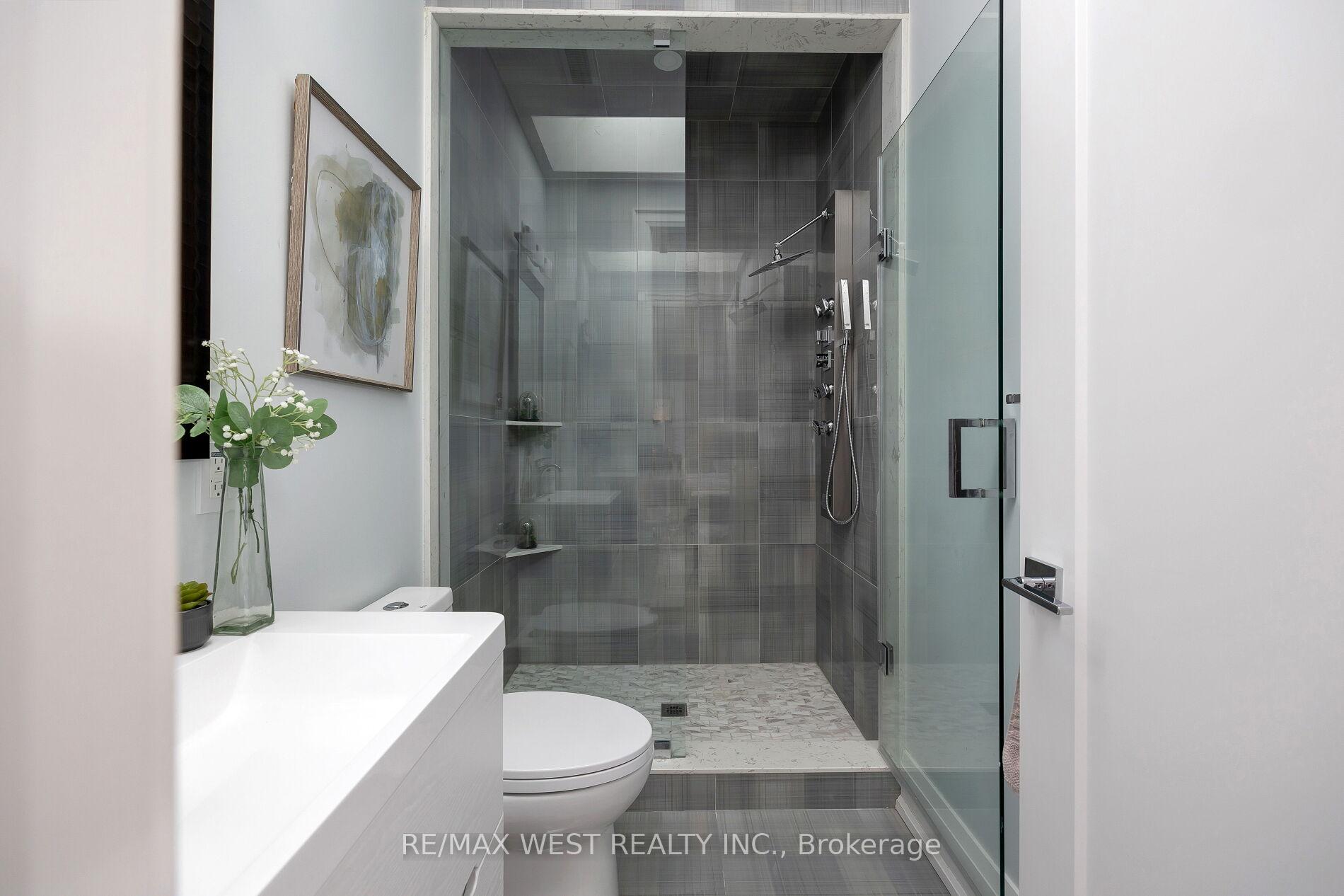 Photo 30 of 88 Yardley Avenue, Toronto, O'Connor-Parkview — HOMEH