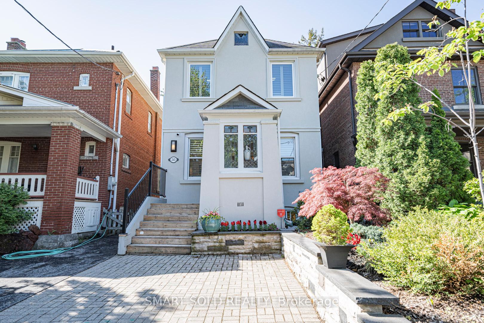 Front of 245 Ranleigh Avenue