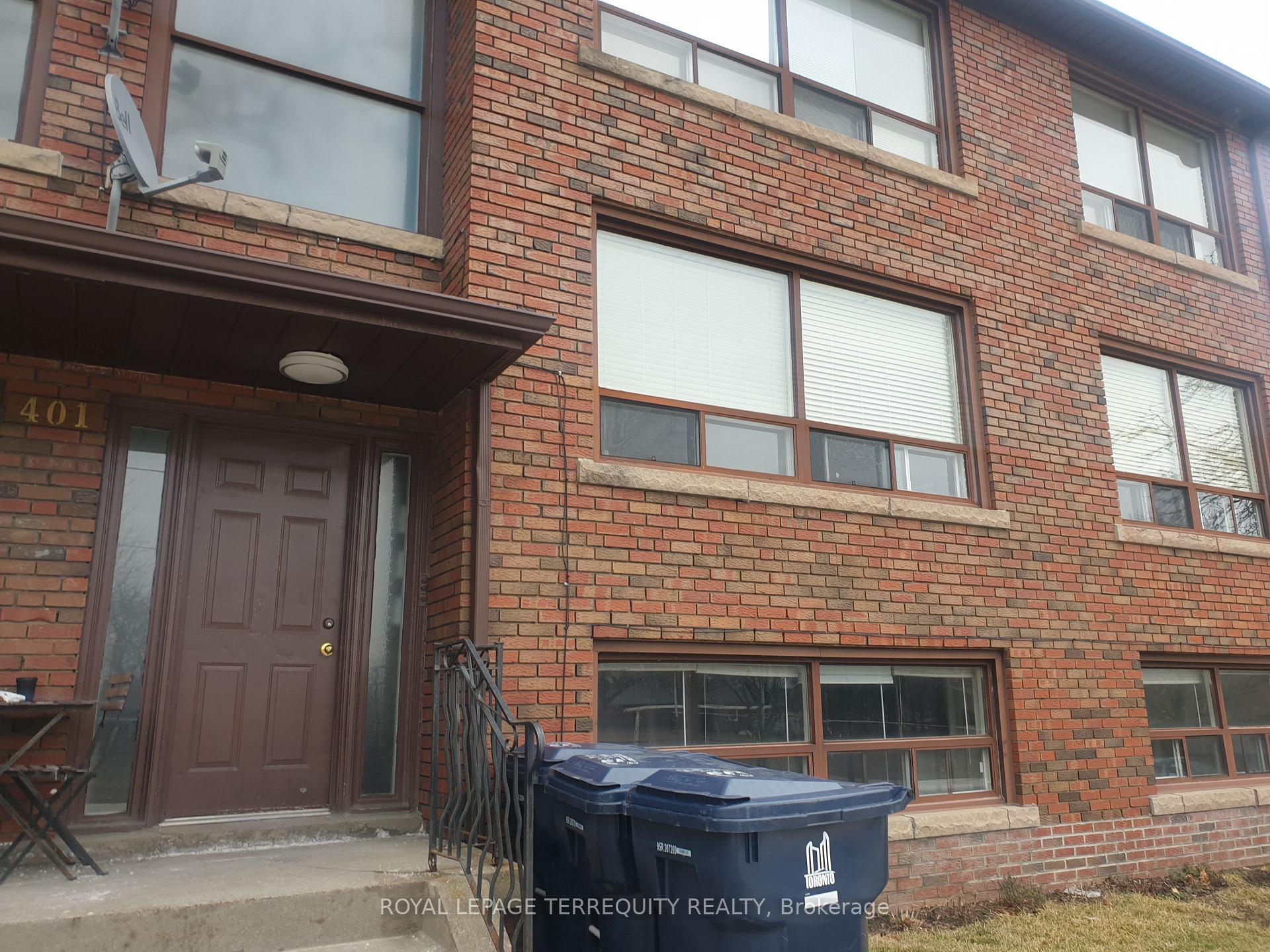 Front of Unit 4, 401 Winnett Avenue