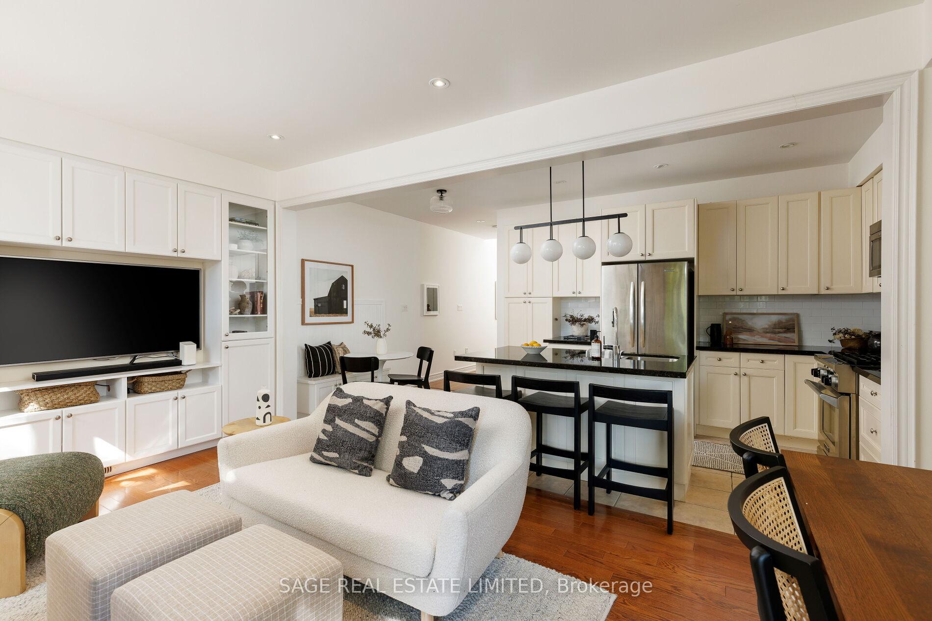 Photo 15 of 53E Dentonia Park Avenue, Toronto, Crescent Town — HOMEH