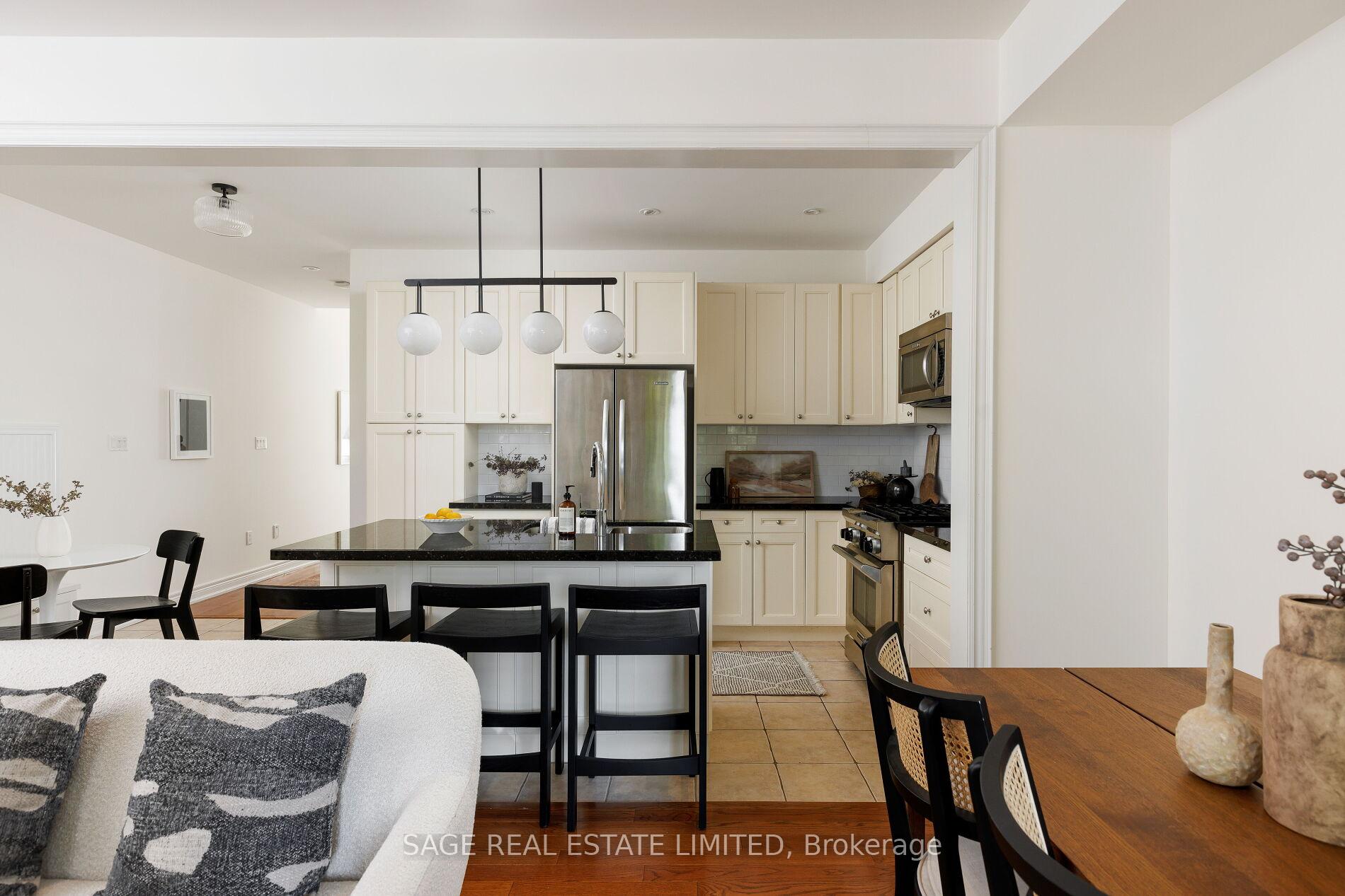 Photo 16 of 53E Dentonia Park Avenue, Toronto, Crescent Town — HOMEH