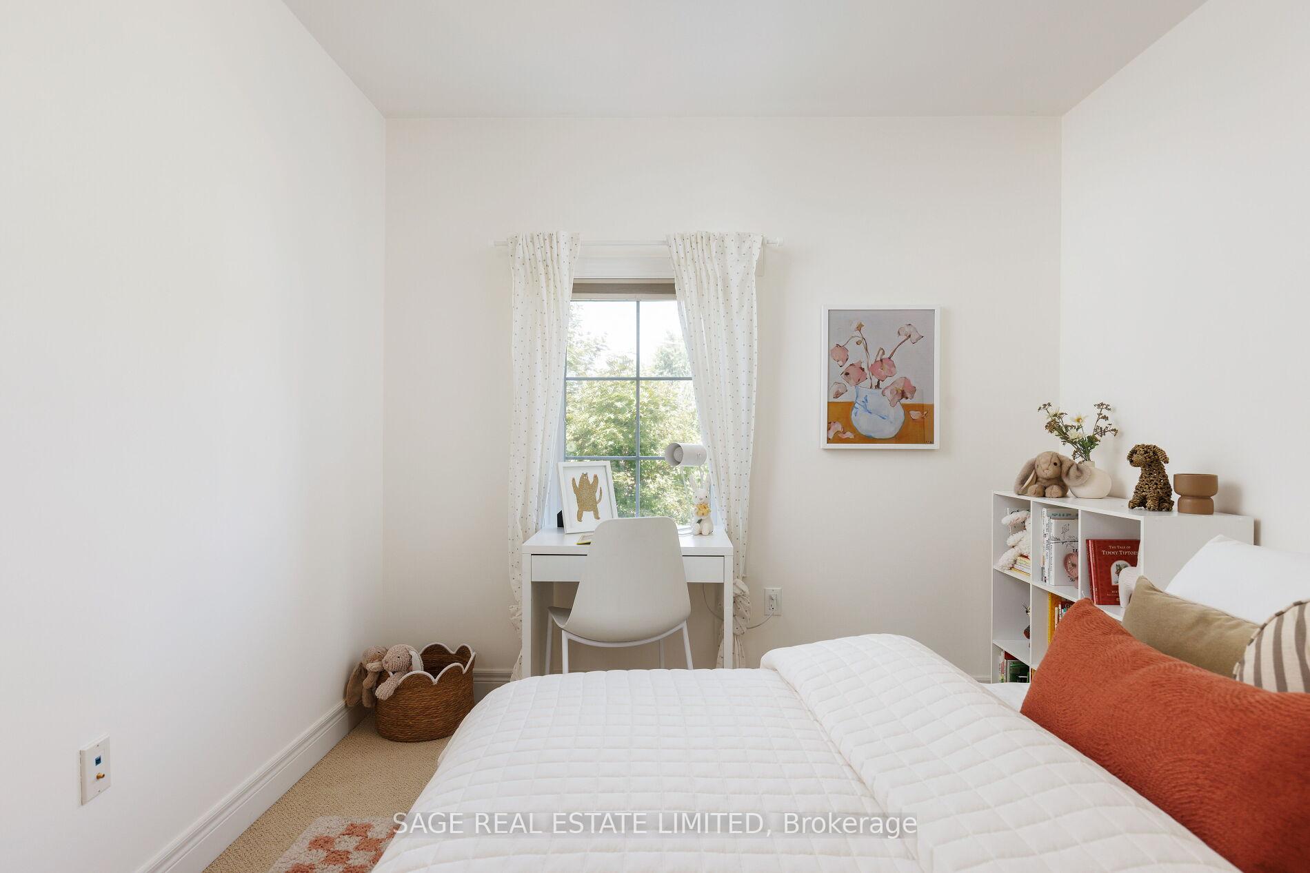 Photo 36 of 53E Dentonia Park Avenue, Toronto, Crescent Town — HOMEH