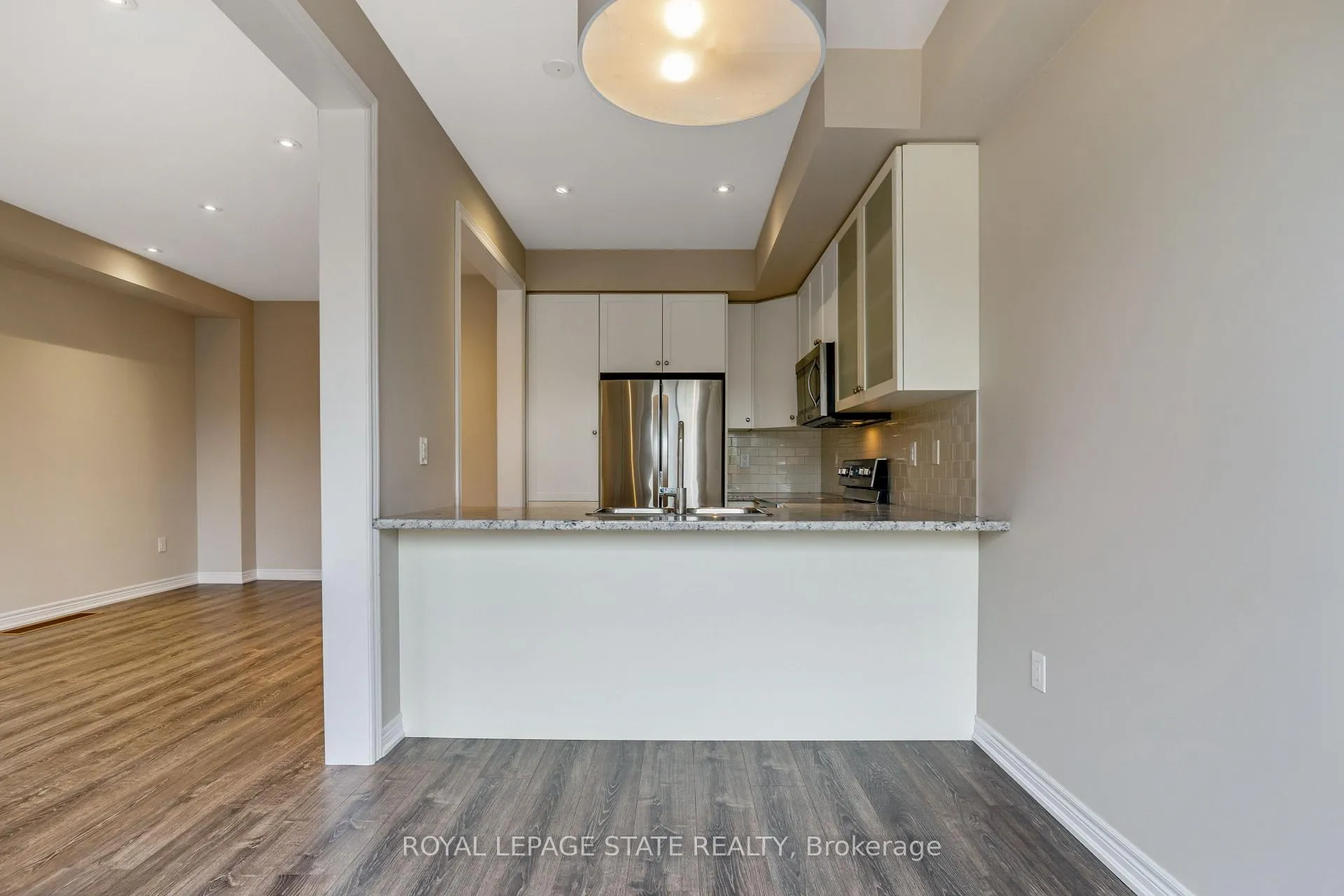 Photo 10 of 27 Waterview Lane, Grimsby, Grimsby Beach — HOMEH