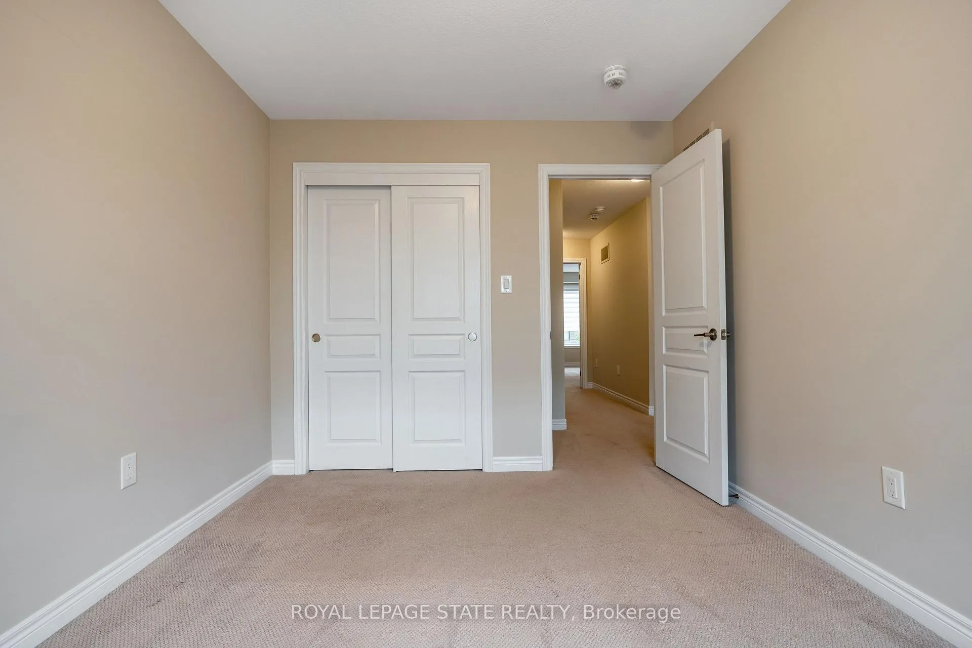 Photo 12 of 27 Waterview Lane, Grimsby, Grimsby Beach — HOMEH