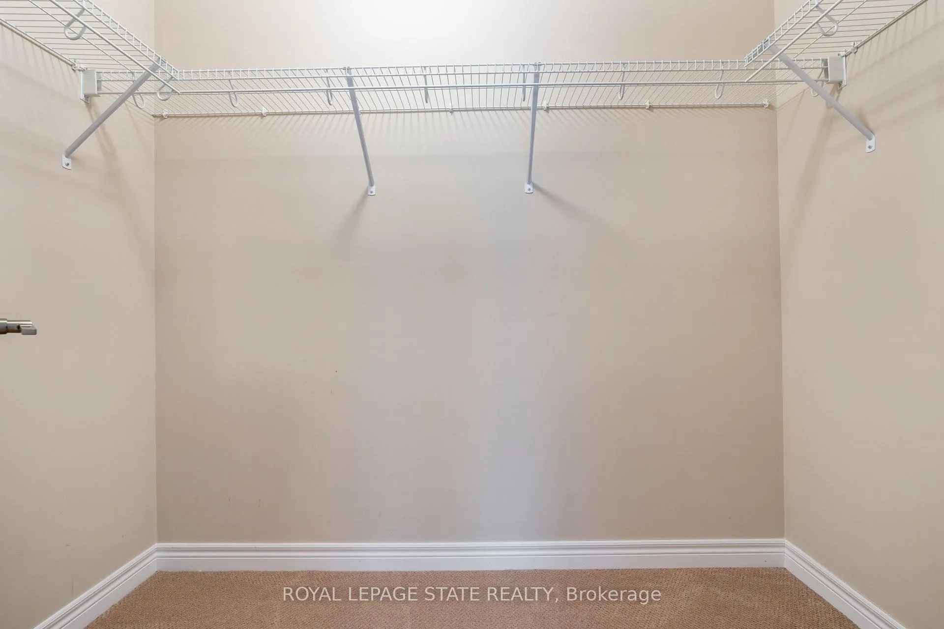 Photo 13 of 27 Waterview Lane, Grimsby, Grimsby Beach — HOMEH