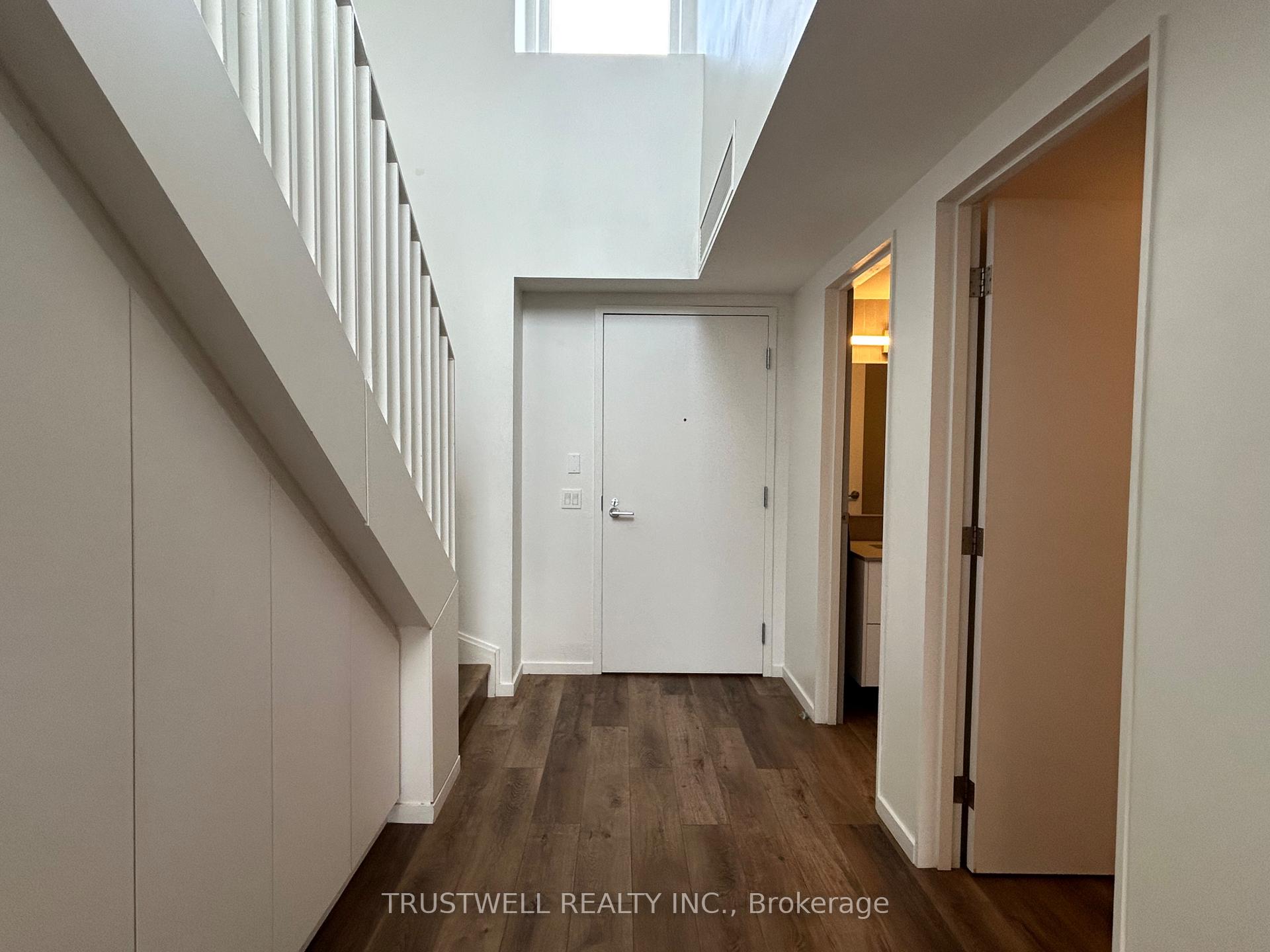 Photo 2 of Unit 303, 377 Broadview Avenue, Toronto, North Riverdale — HOMEH