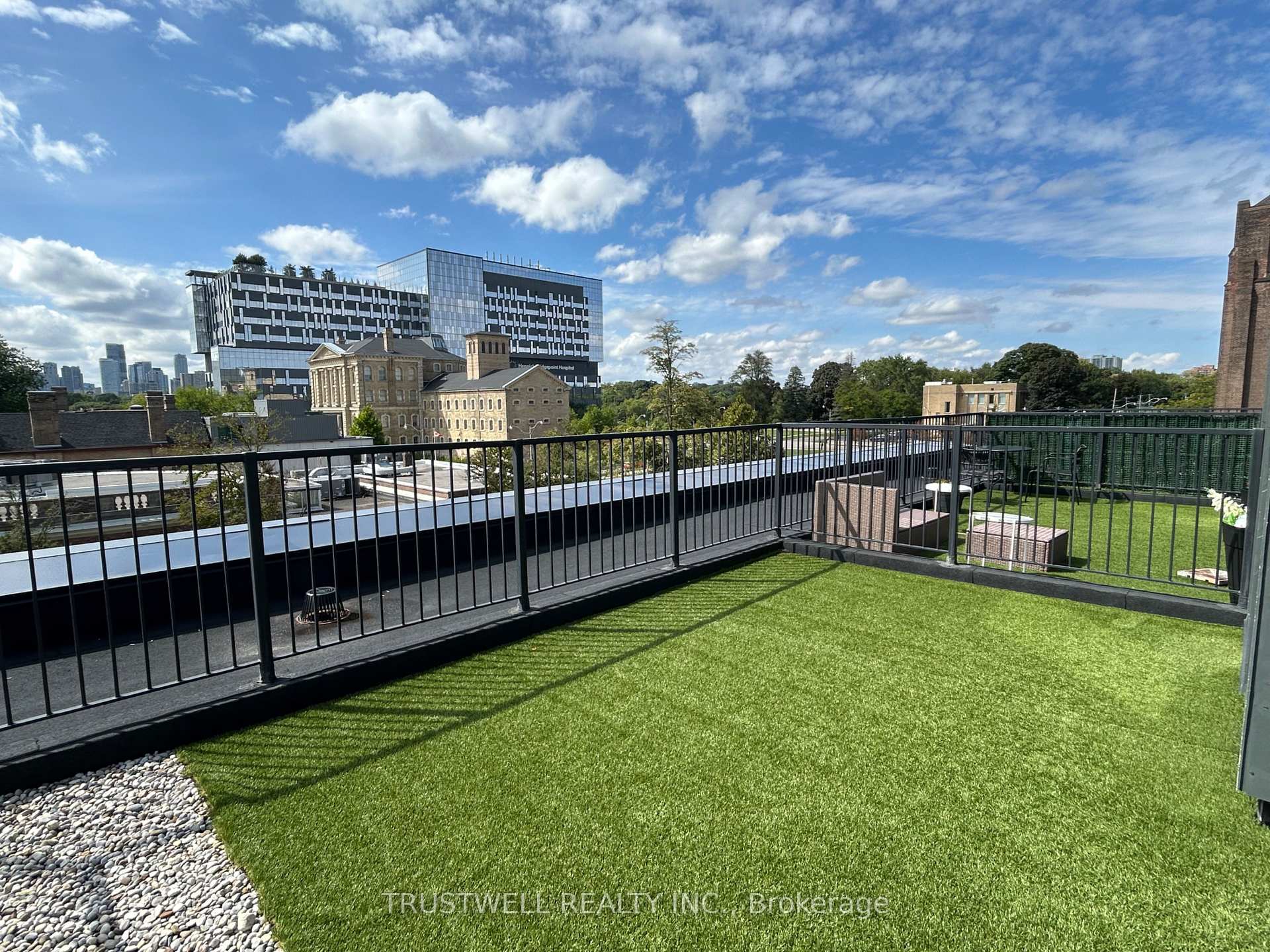Photo 11 of Unit 303, 377 Broadview Avenue, Toronto, North Riverdale — HOMEH