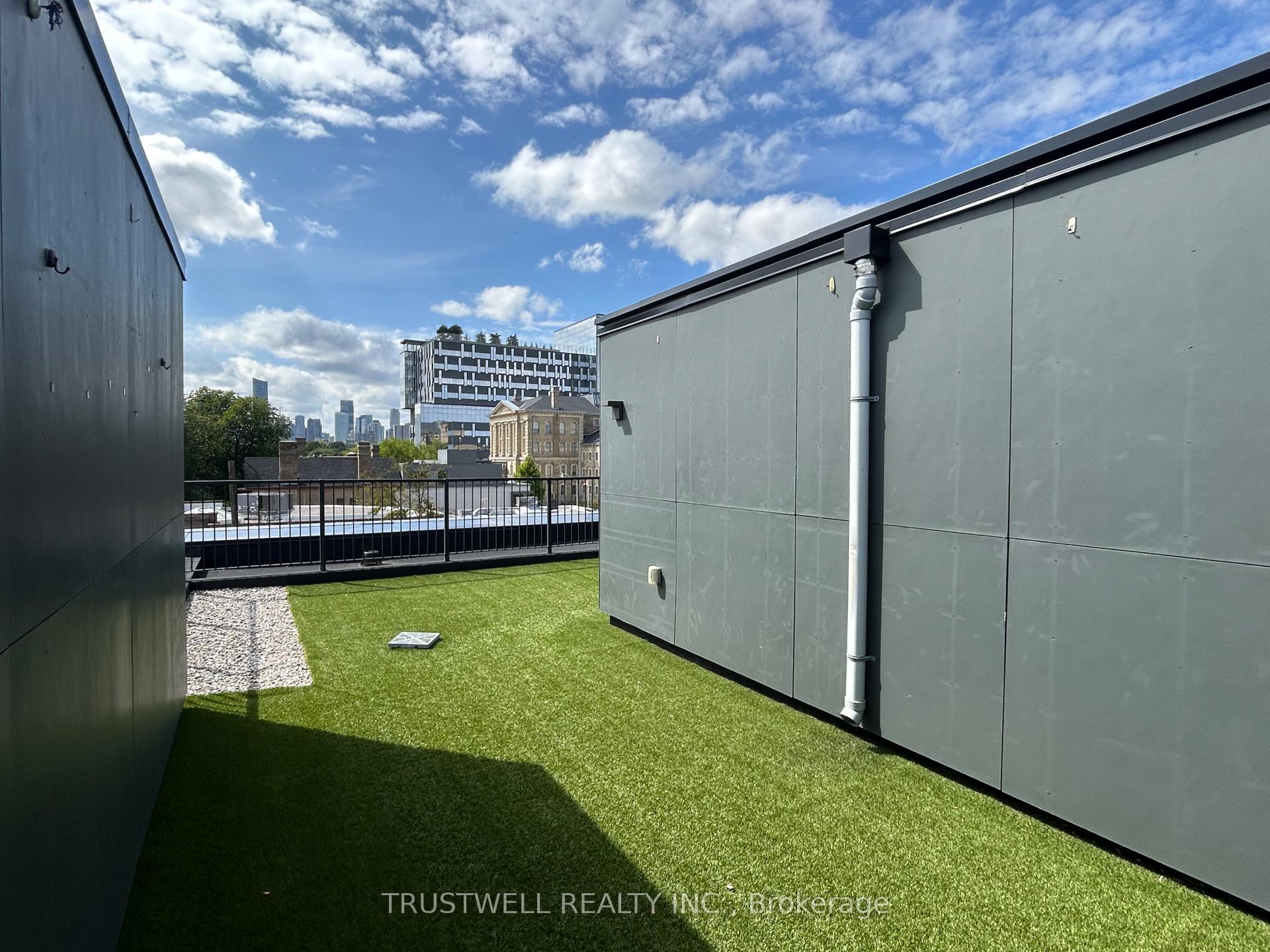 Photo 13 of Unit 303, 377 Broadview Avenue, Toronto, North Riverdale — HOMEH
