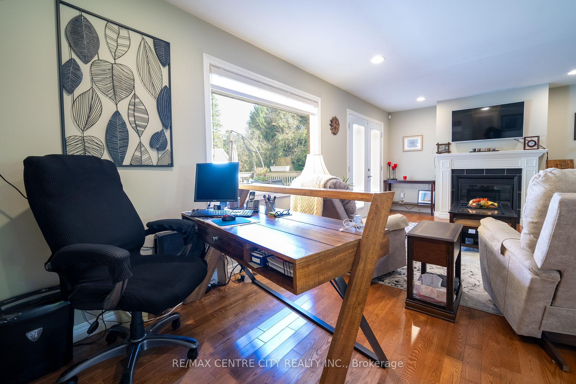 Photo 12 of 7907 Walkers Drive, Strathroy-Caradoc, Rural Strathroy-Caradoc — HOMEH