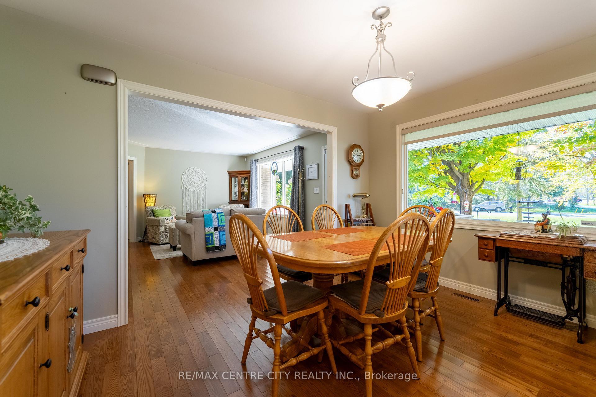 Photo 19 of 7907 Walkers Drive, Strathroy-Caradoc, Rural Strathroy-Caradoc — HOMEH