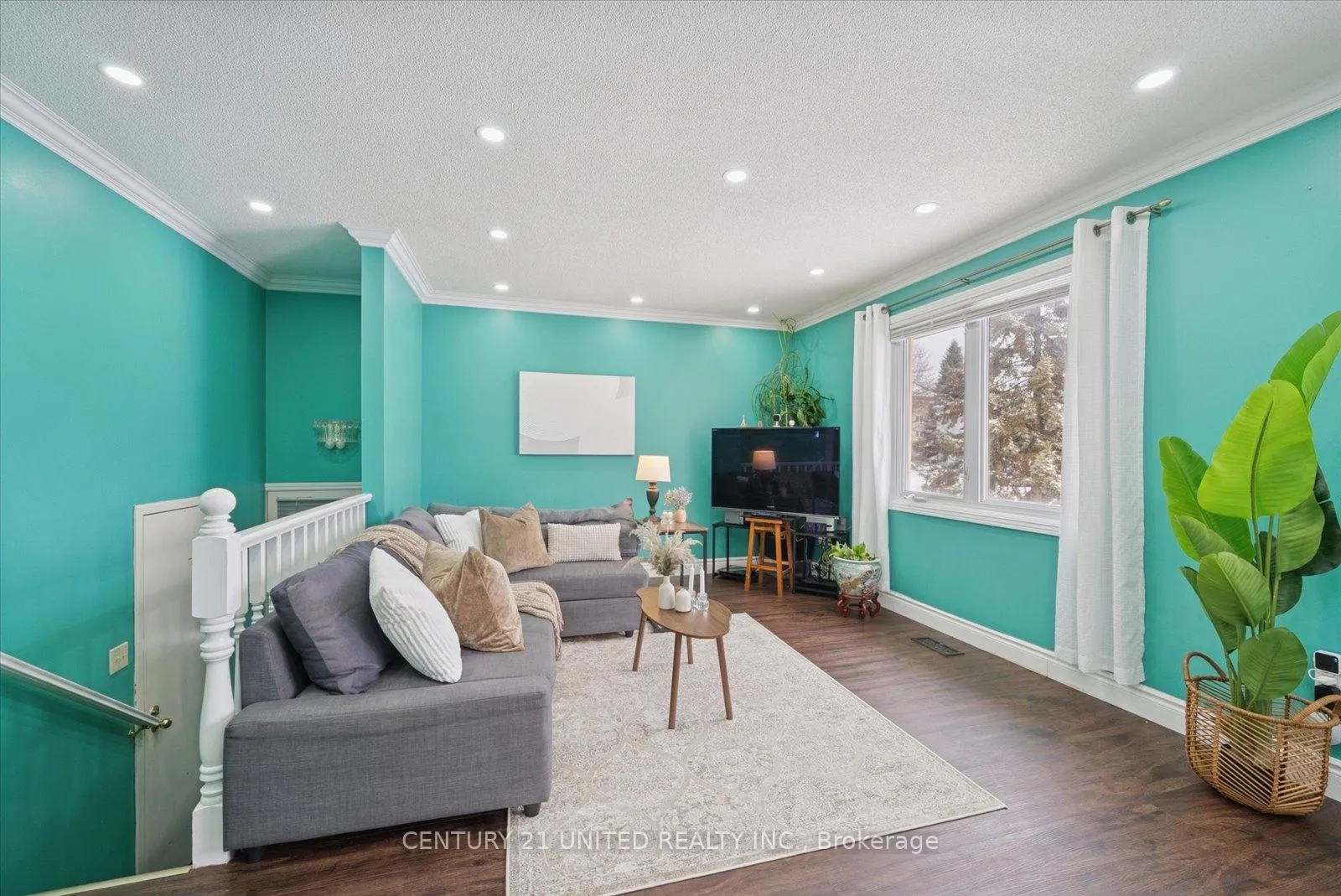 Photo 5 of 939 Dainard Drive, Peterborough, Monaghan Ward 2 — HOMEH