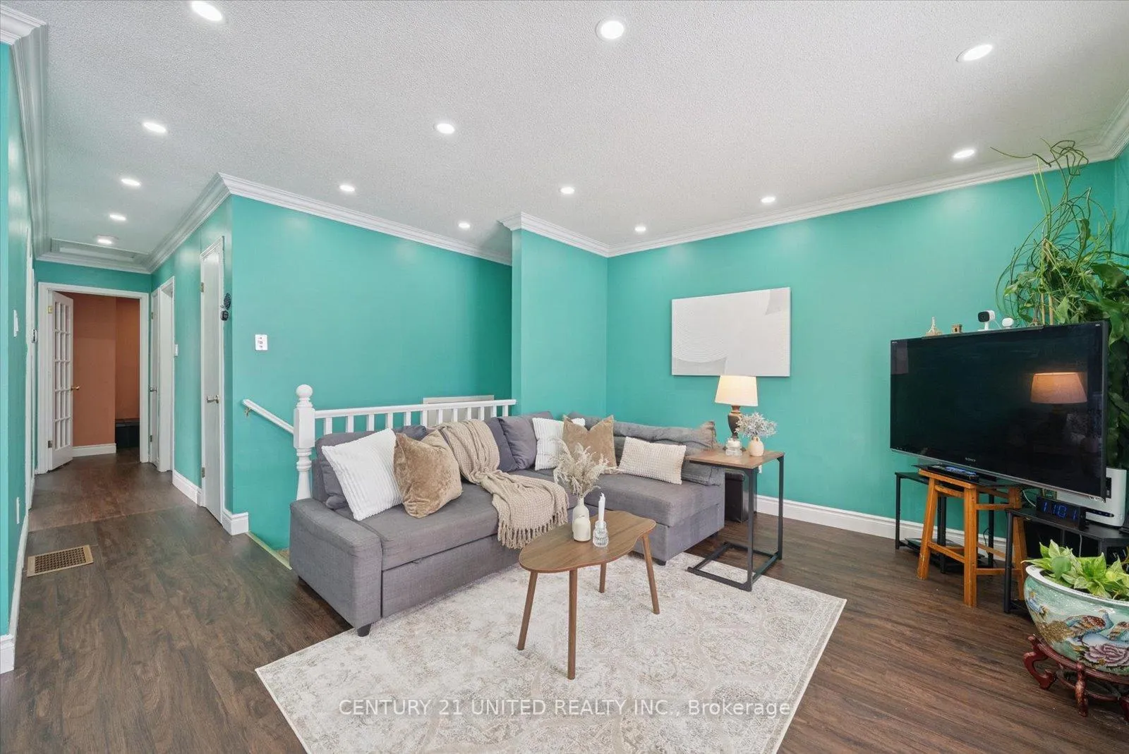 Photo 7 of 939 Dainard Drive, Peterborough, Monaghan Ward 2 — HOMEH