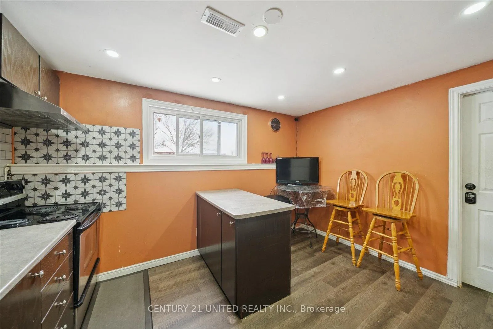 Photo 26 of 939 Dainard Drive, Peterborough, Monaghan Ward 2 — HOMEH
