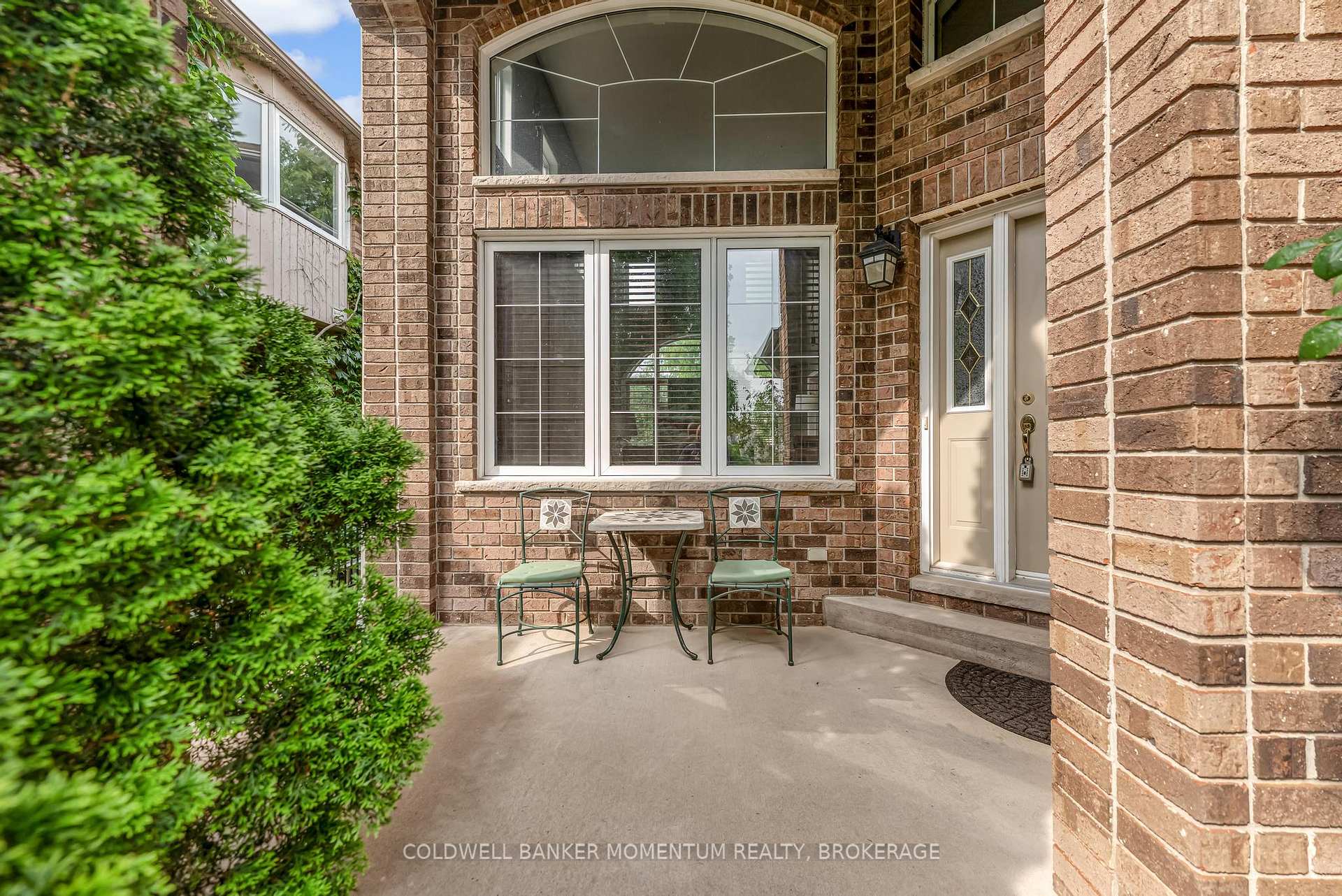 Photo 3 of 163 Crysler Crescent, Thorold, Confederation Heights — HOMEH