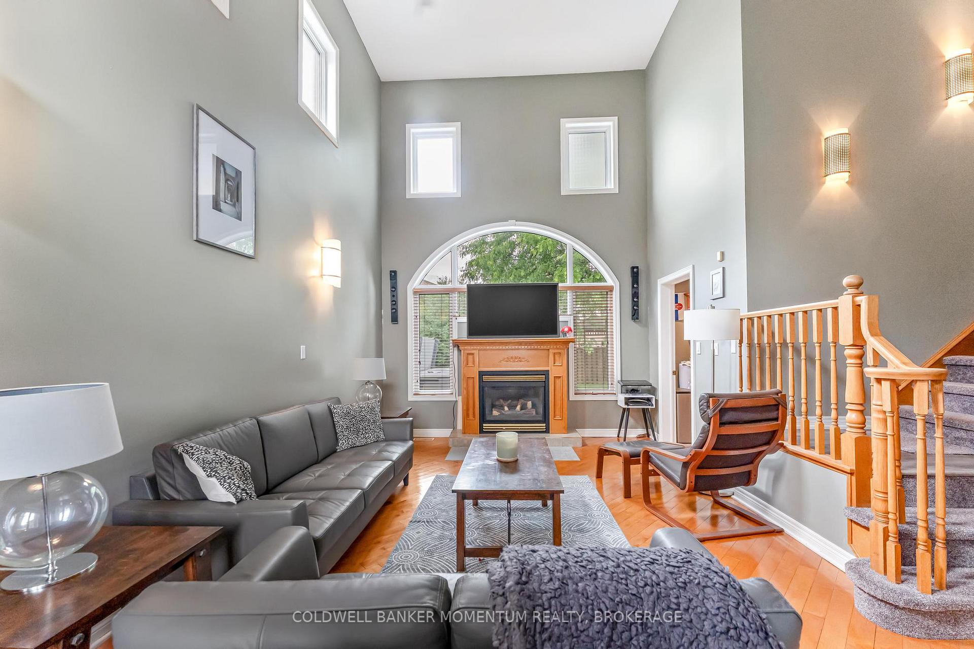 Photo 5 of 163 Crysler Crescent, Thorold, Confederation Heights — HOMEH