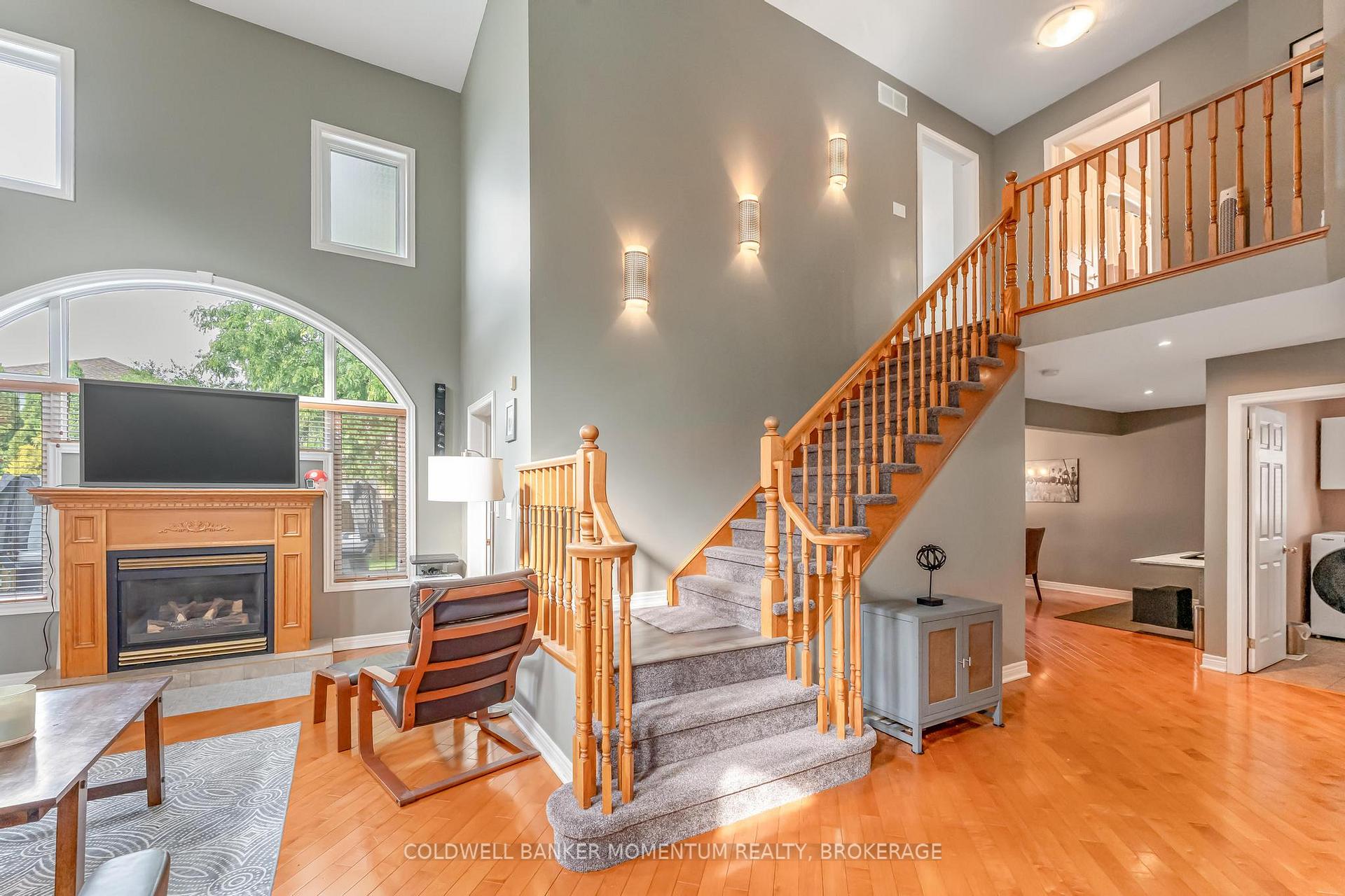 Photo 8 of 163 Crysler Crescent, Thorold, Confederation Heights — HOMEH