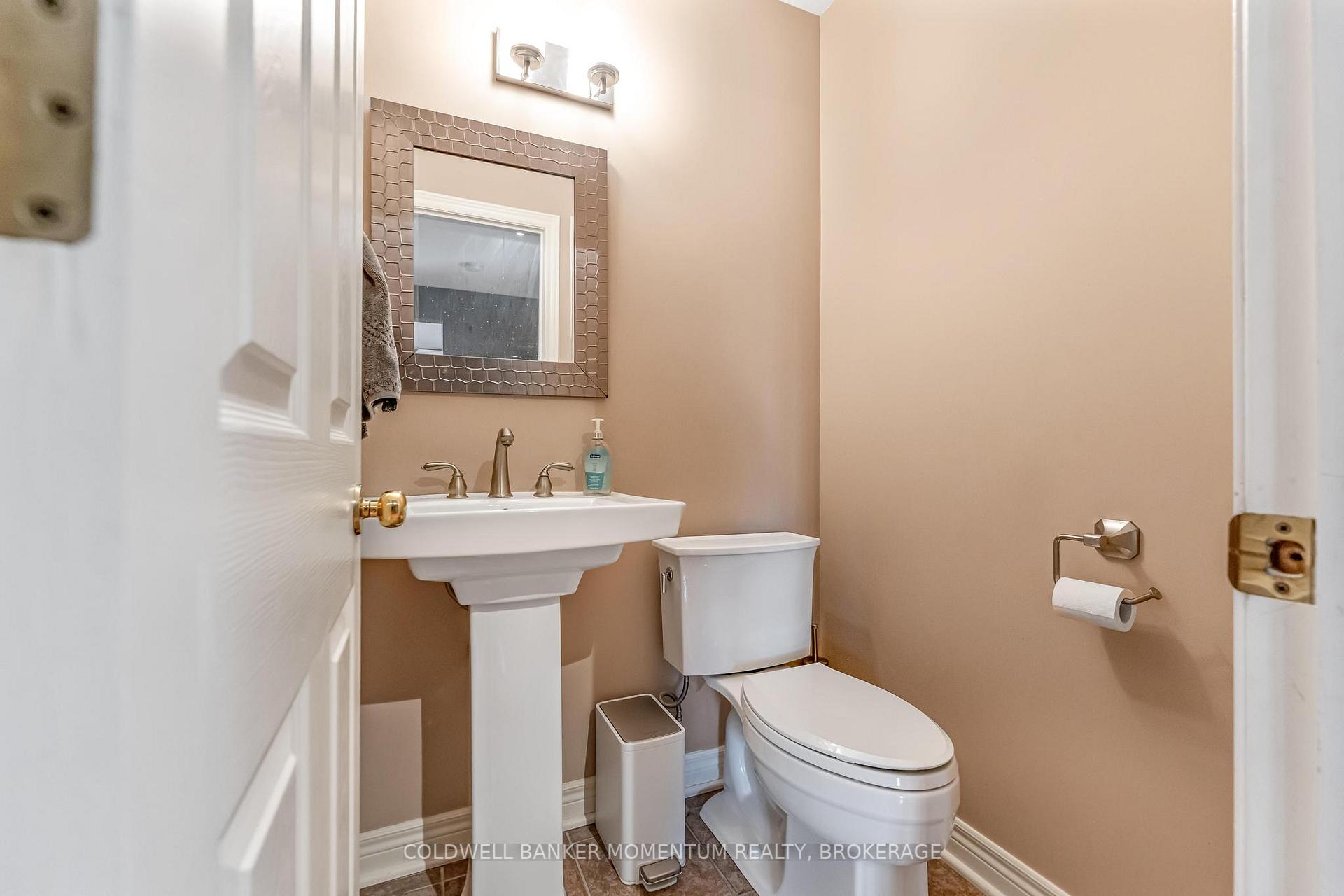 Photo 16 of 163 Crysler Crescent, Thorold, Confederation Heights — HOMEH