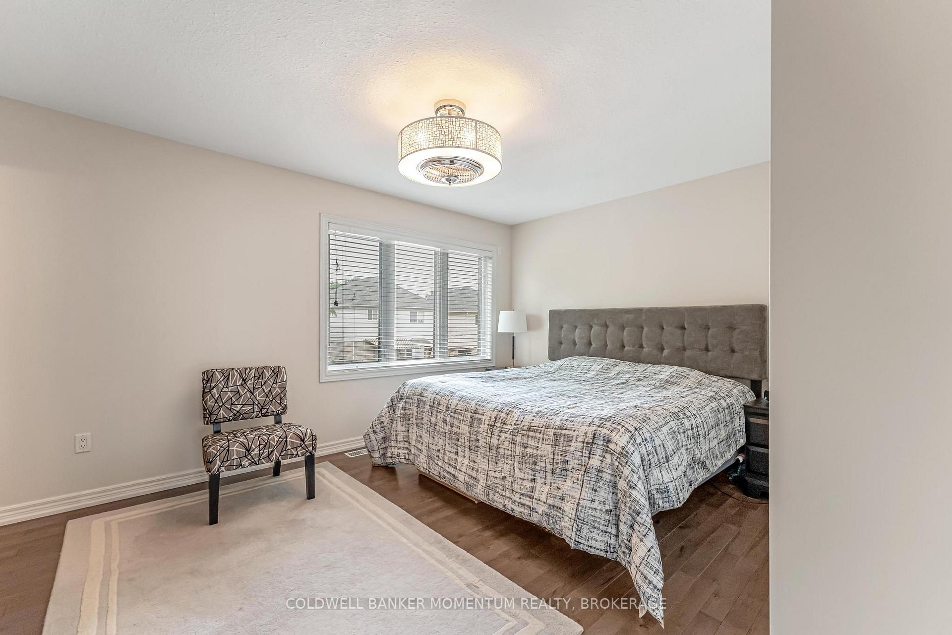 Photo 18 of 163 Crysler Crescent, Thorold, Confederation Heights — HOMEH
