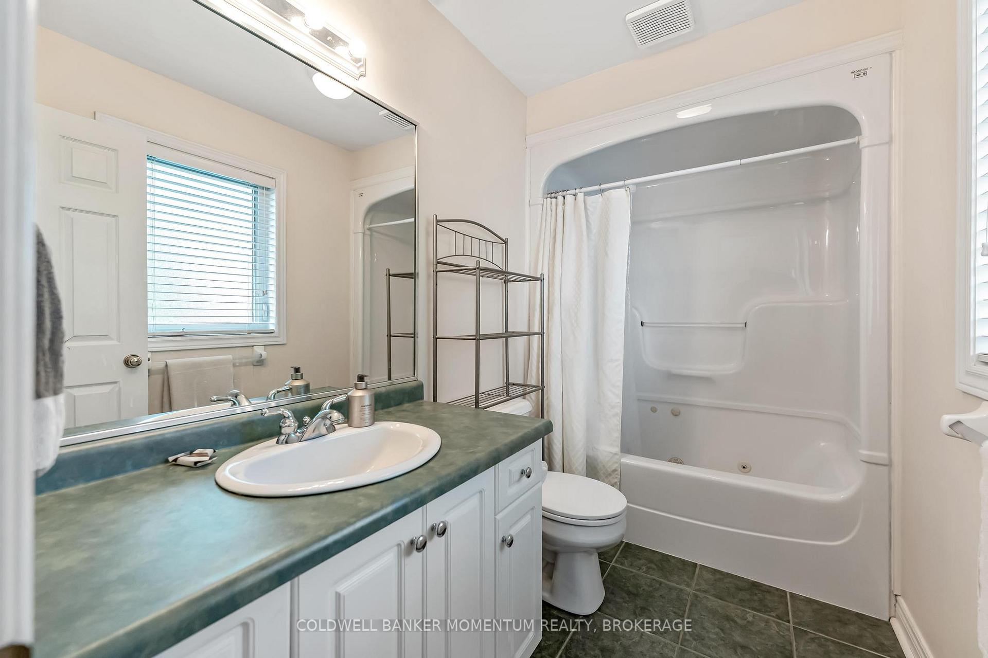 Photo 21 of 163 Crysler Crescent, Thorold, Confederation Heights — HOMEH