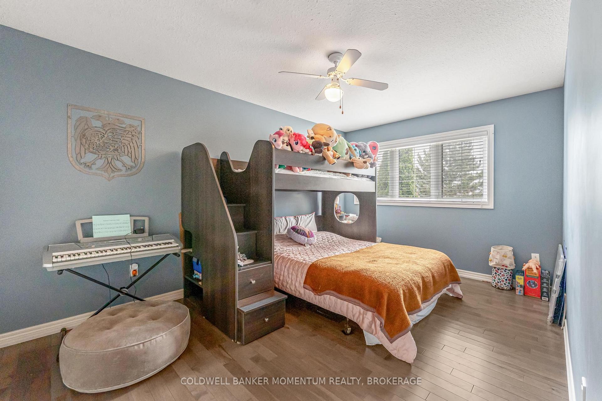 Photo 23 of 163 Crysler Crescent, Thorold, Confederation Heights — HOMEH