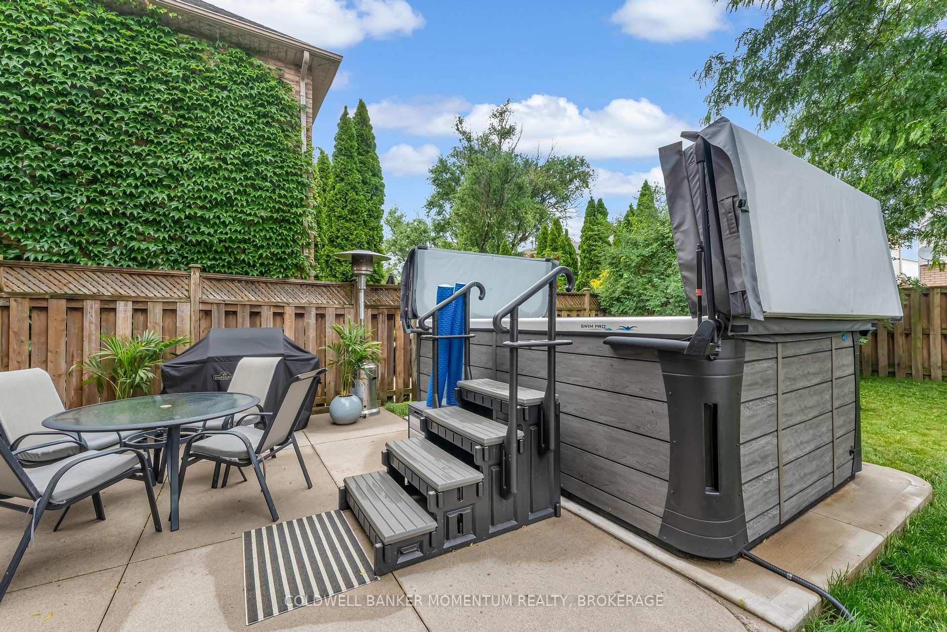 Photo 33 of 163 Crysler Crescent, Thorold, Confederation Heights — HOMEH