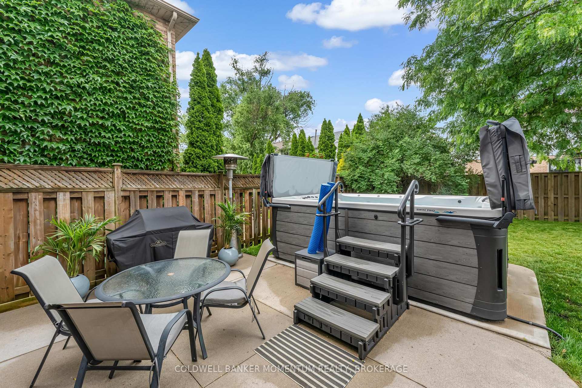 Photo 34 of 163 Crysler Crescent, Thorold, Confederation Heights — HOMEH