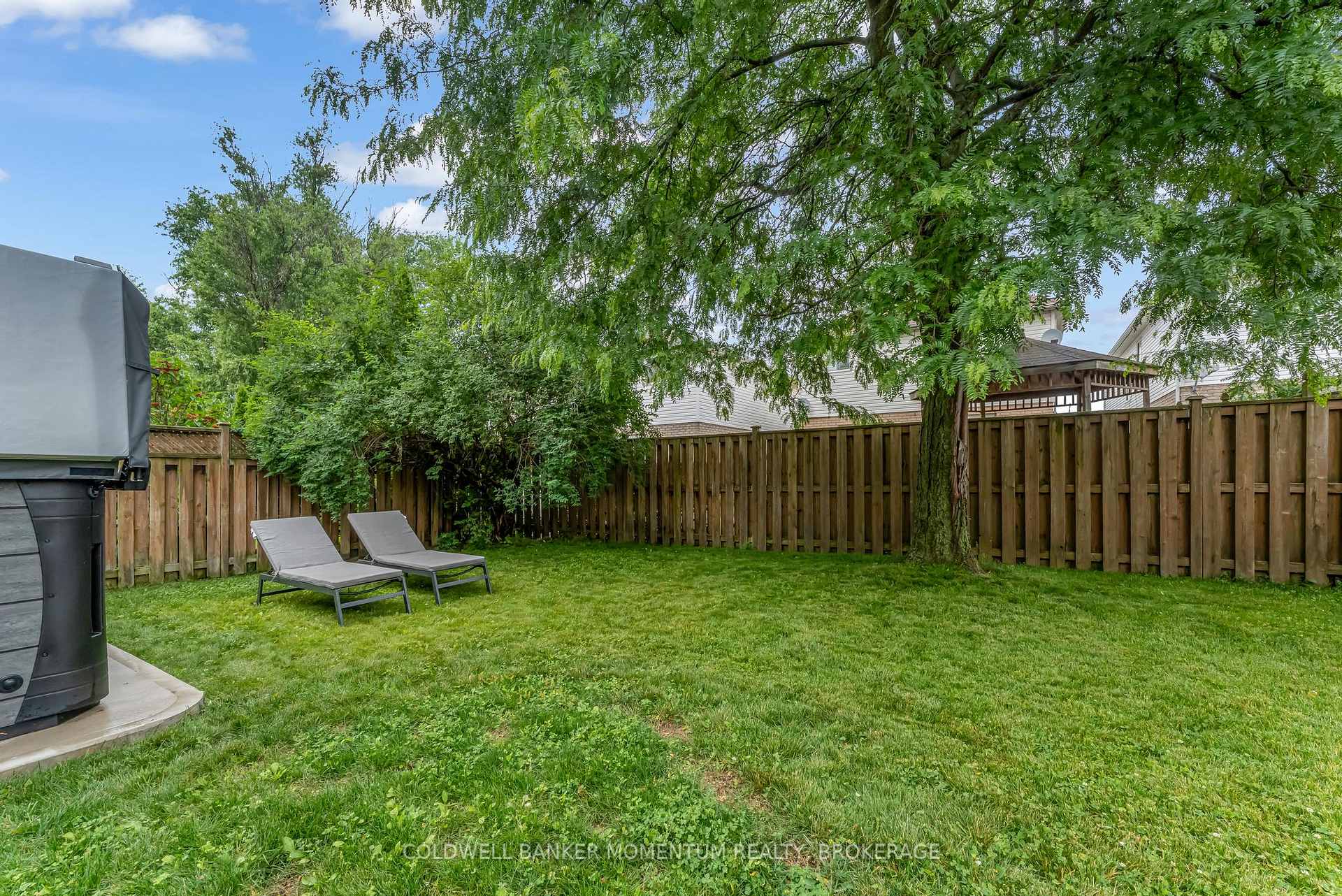 Photo 35 of 163 Crysler Crescent, Thorold, Confederation Heights — HOMEH