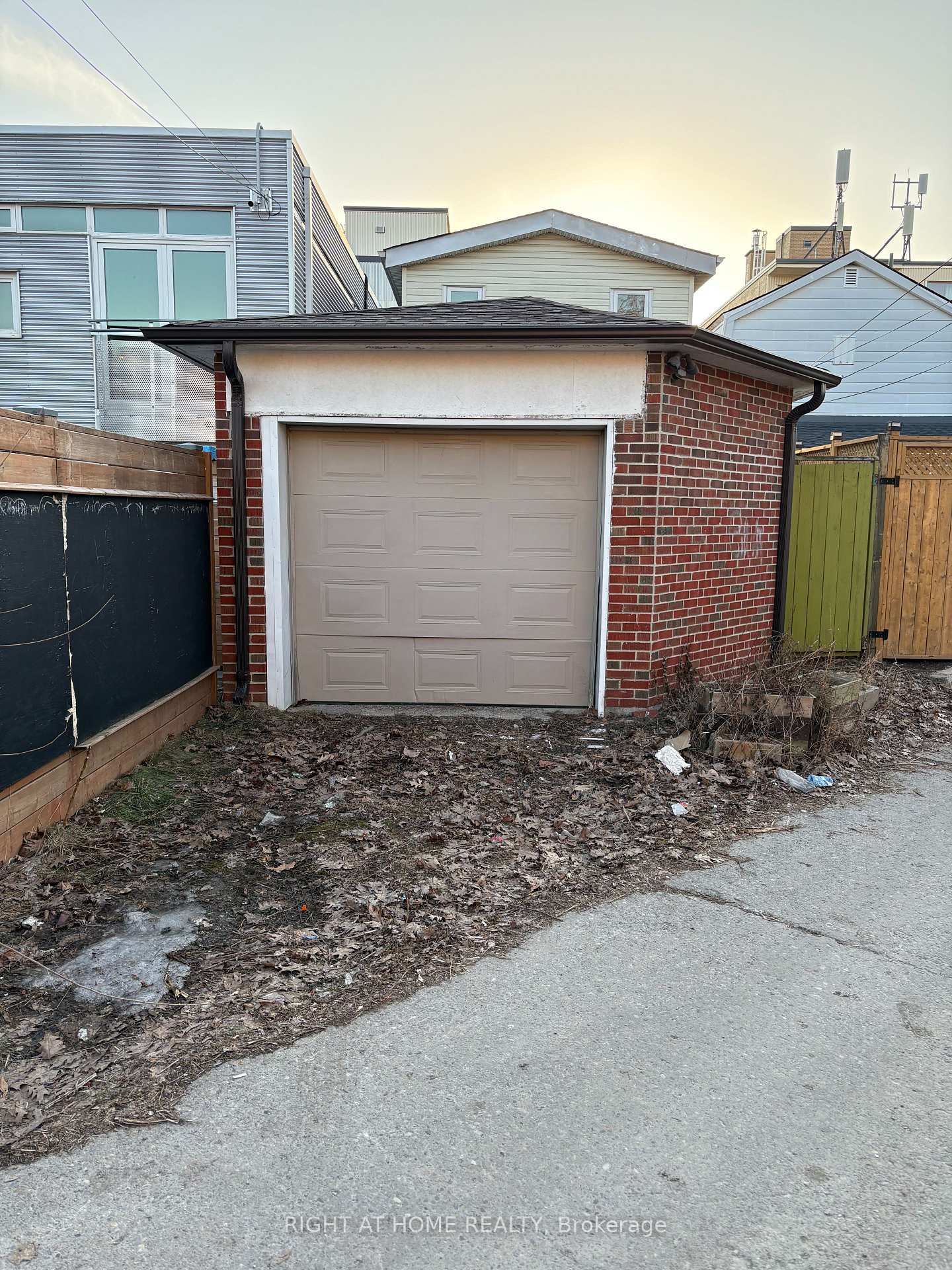 Photo 23 of 441 Winona Drive, Toronto, Oakwood Village — HOMEH