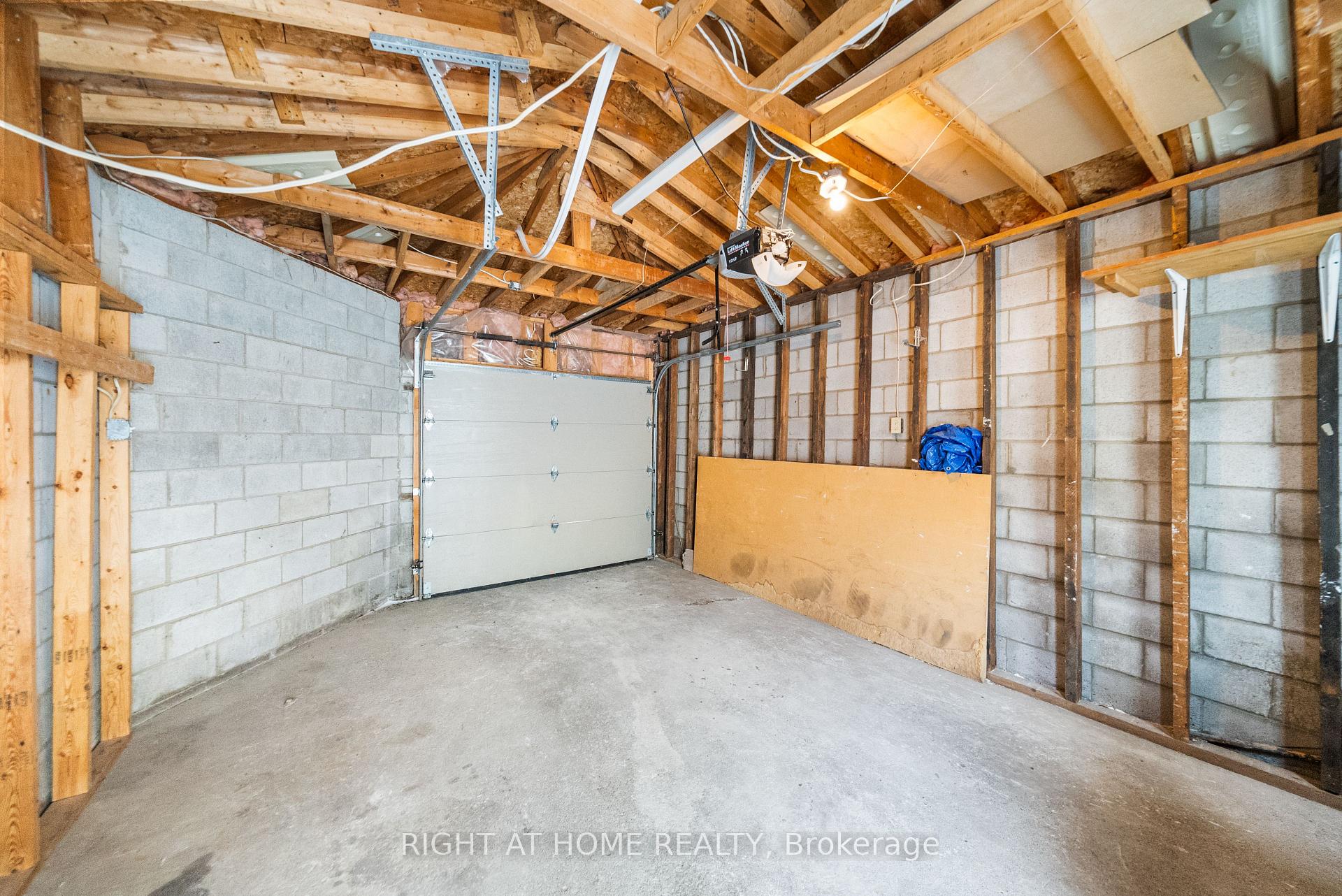 Photo 25 of 441 Winona Drive, Toronto, Oakwood Village — HOMEH