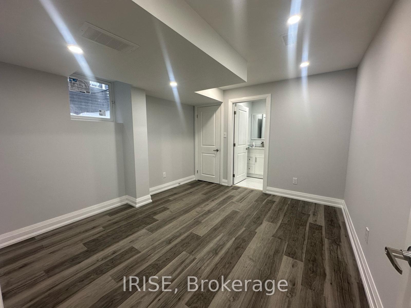 Photo 9 of 40 Explorer Way, Thorold, Rolling Meadows — HOMEH
