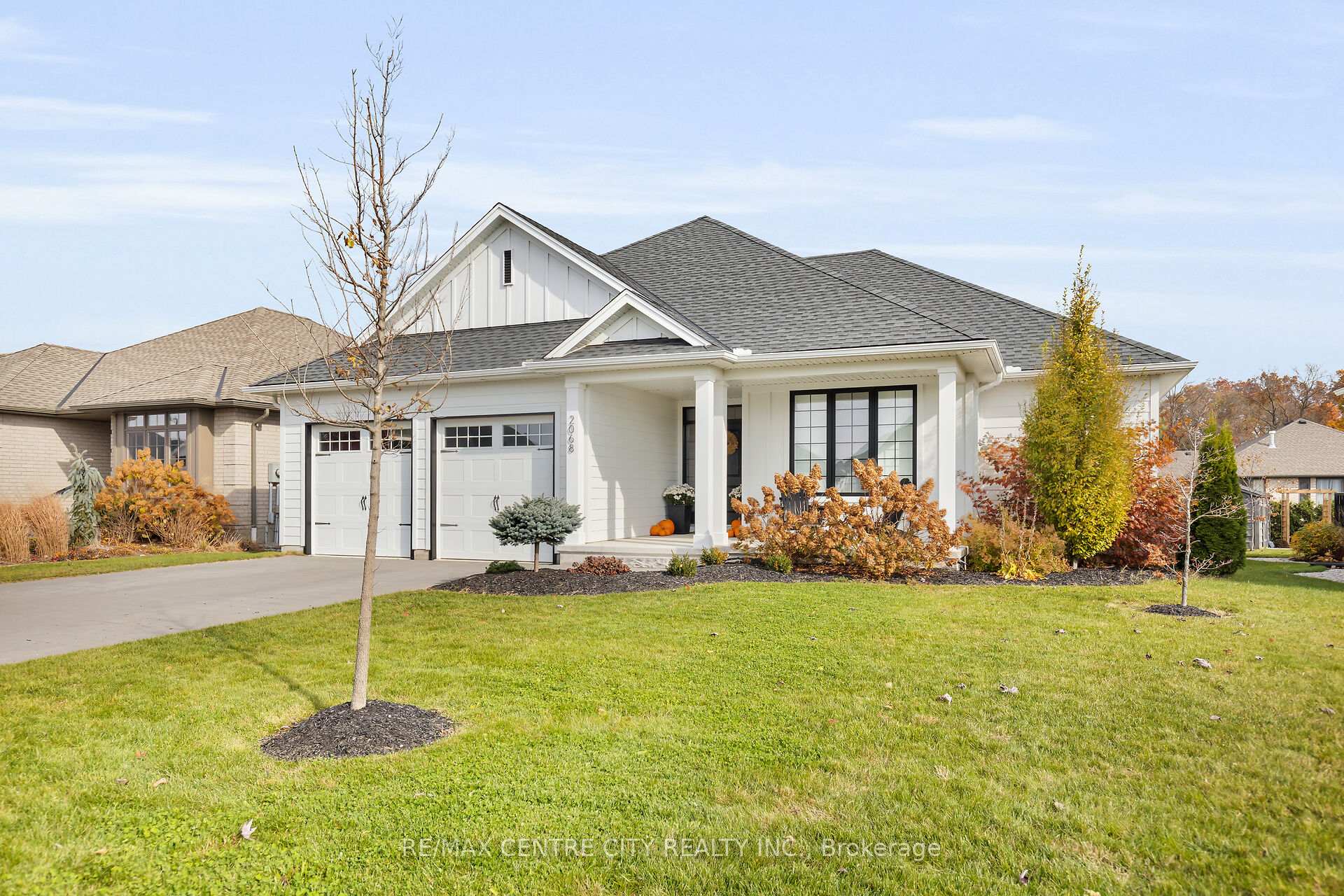 Photo 2 of 2068 Lockwood Crescent, Strathroy-Caradoc, Rural Strathroy-Caradoc — HOMEH