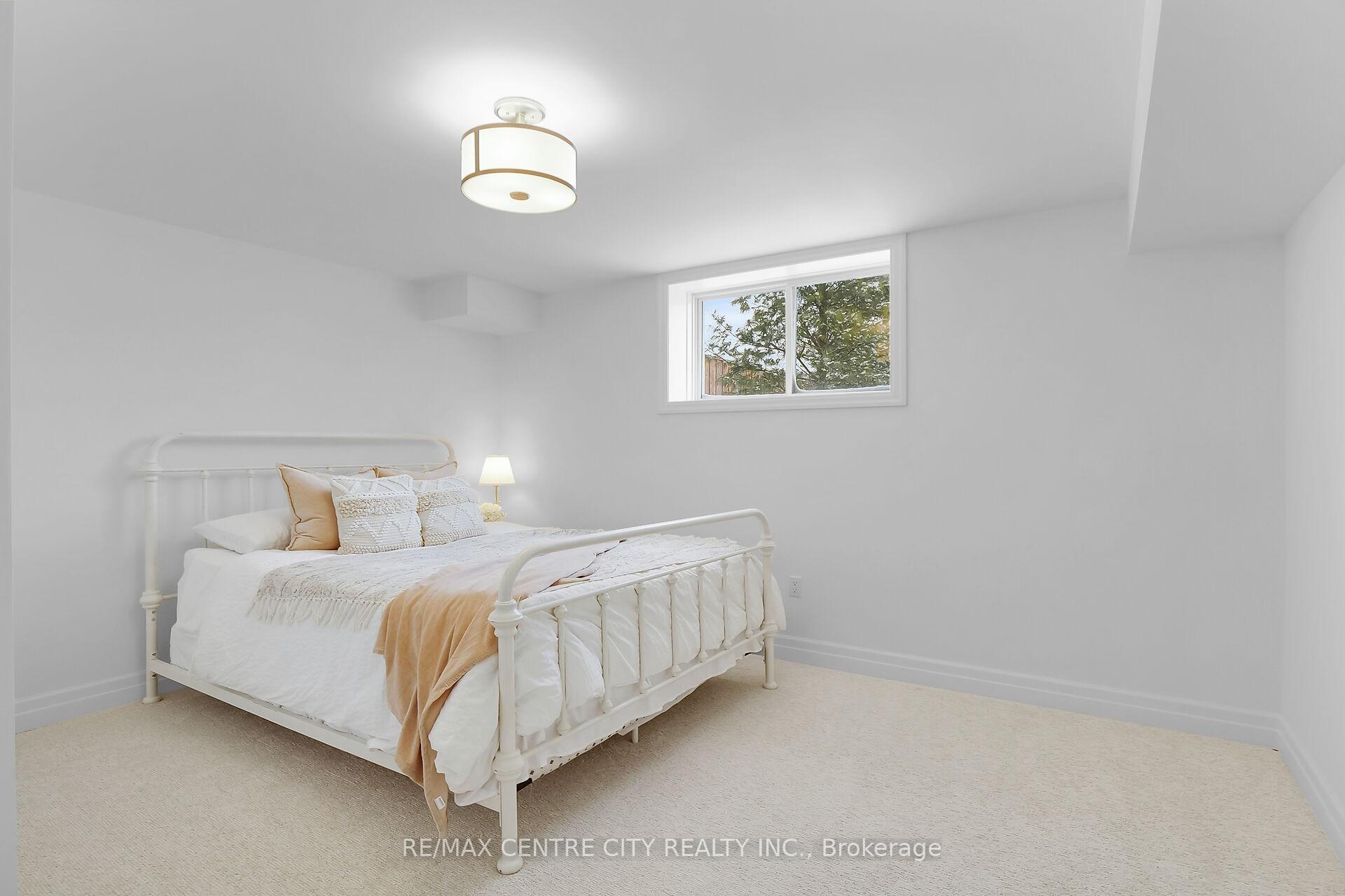 Photo 33 of 2068 Lockwood Crescent, Strathroy-Caradoc, Rural Strathroy-Caradoc — HOMEH