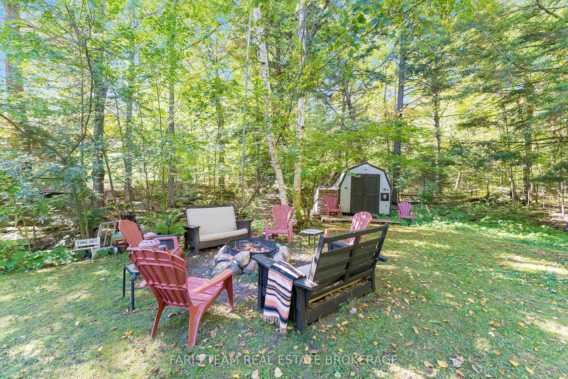 Photo 32 of 43 Manitou Crescent, Tiny, Rural Tiny — HOMEH