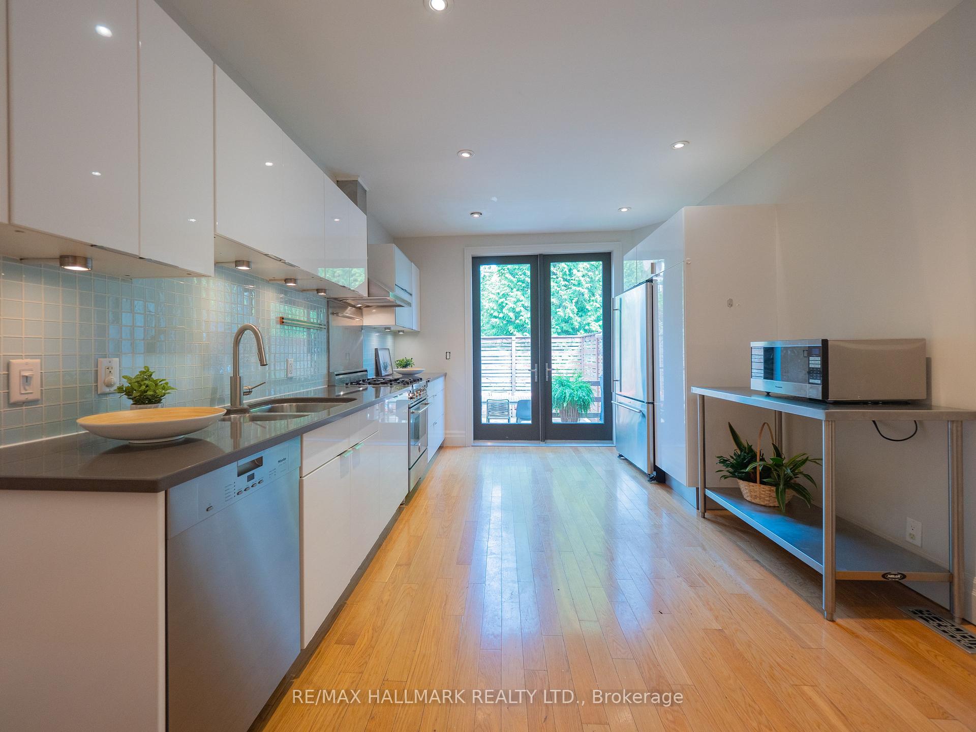 Photo 14 of 114 Victor Avenue, Toronto, North Riverdale — HOMEH
