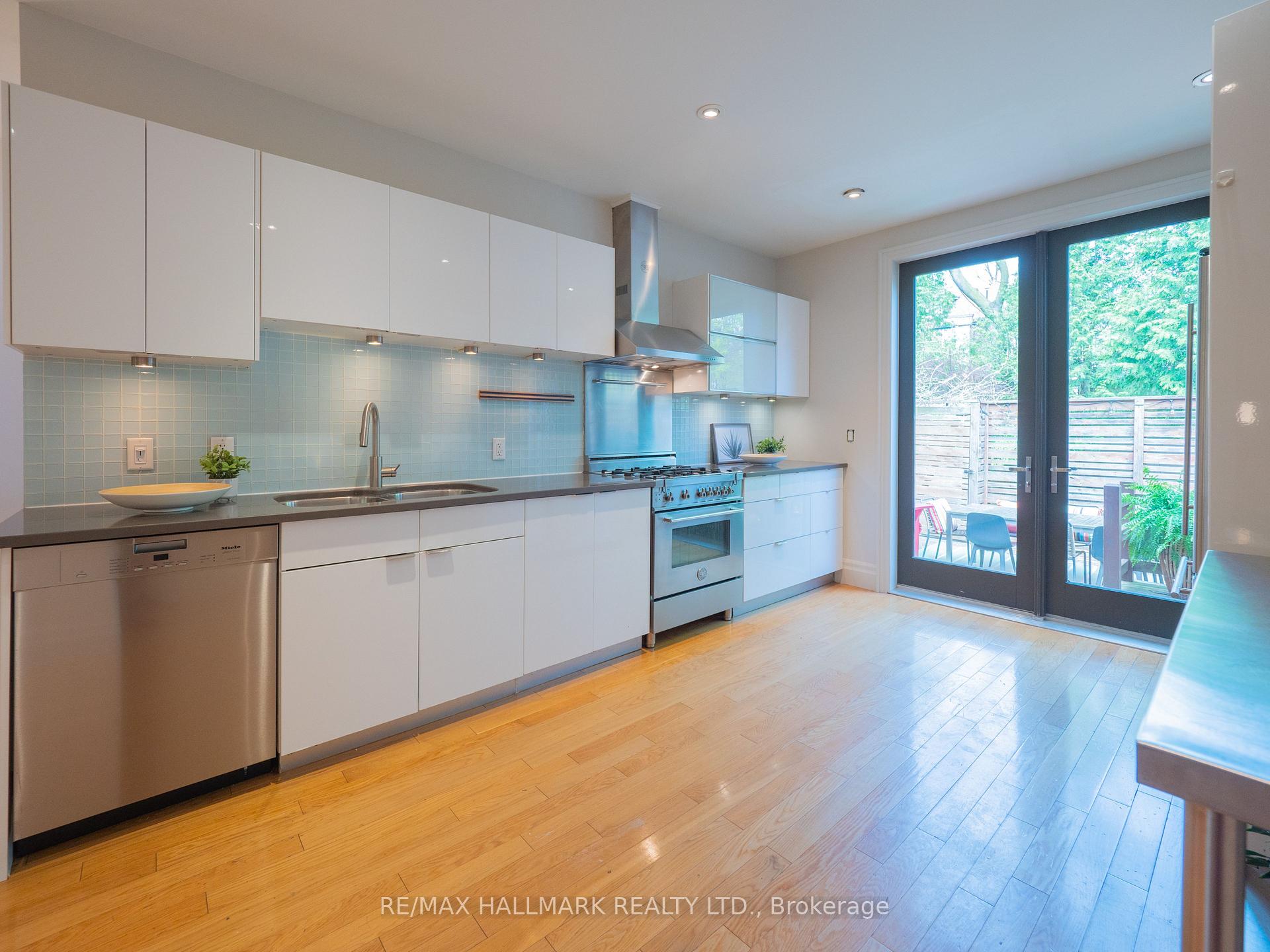 Photo 15 of 114 Victor Avenue, Toronto, North Riverdale — HOMEH
