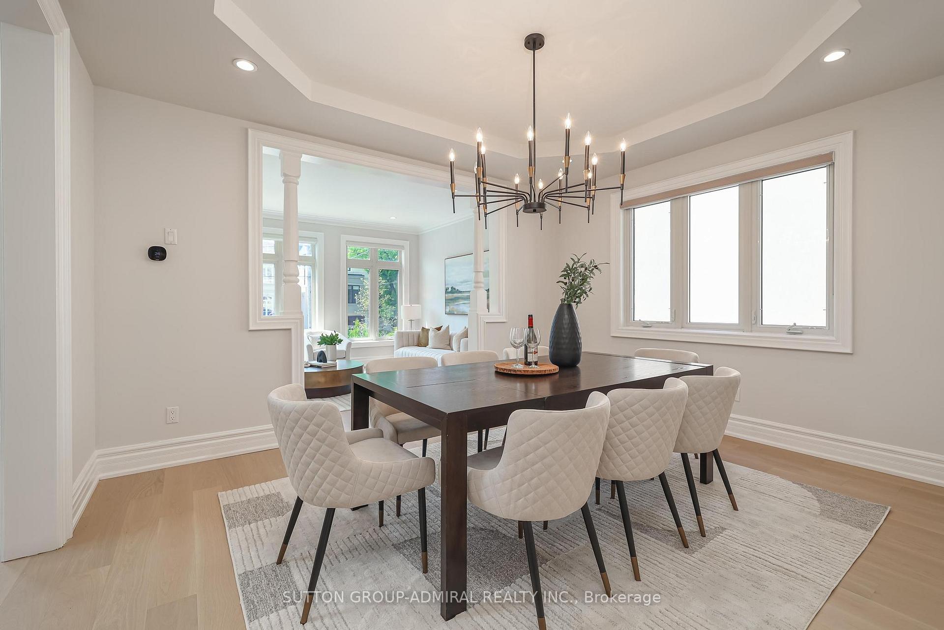 Photo 8 of 528 Douglas Avenue, Toronto, Bedford Park-Nortown — HOMEH