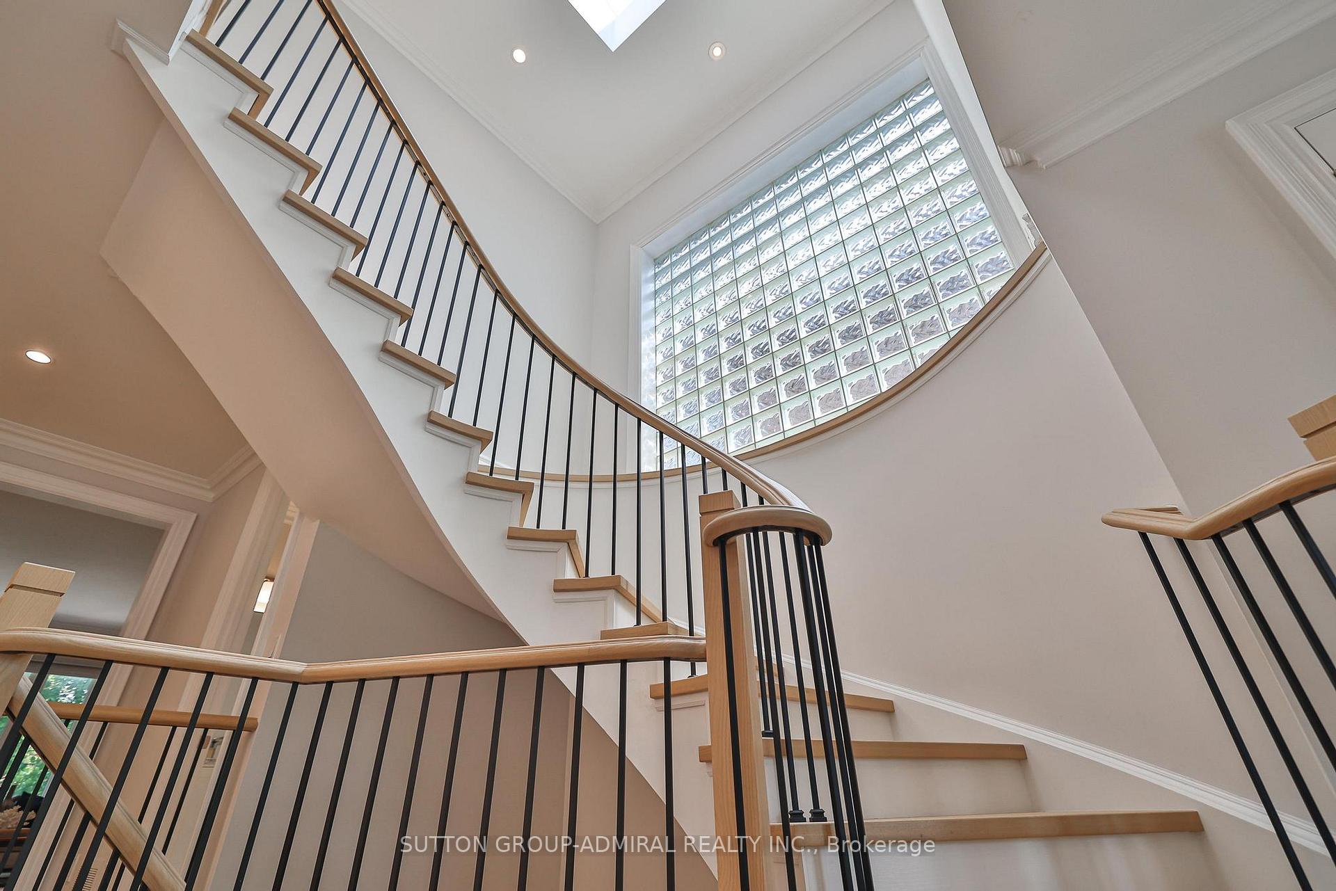 Photo 16 of 528 Douglas Avenue, Toronto, Bedford Park-Nortown — HOMEH