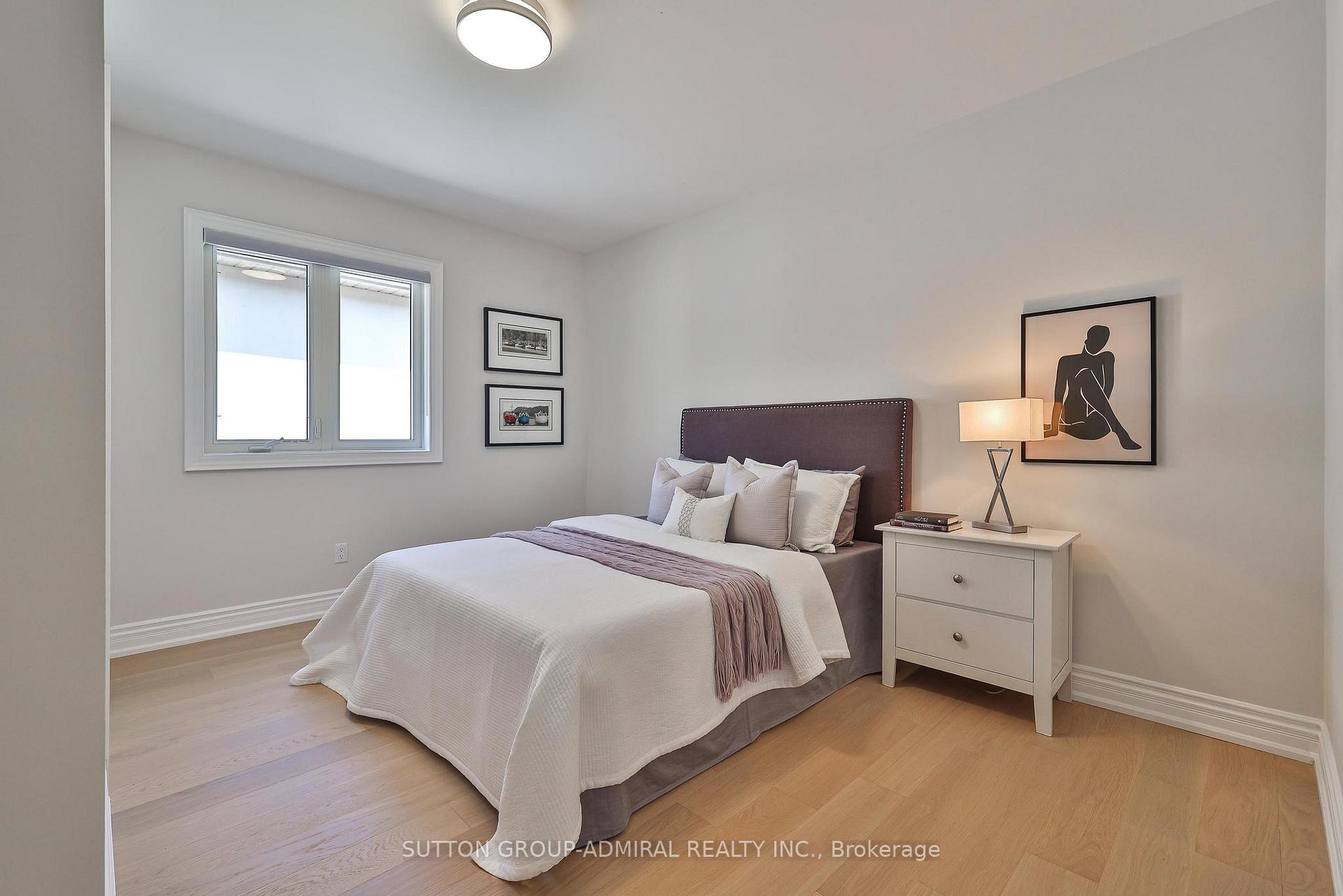Photo 23 of 528 Douglas Avenue, Toronto, Bedford Park-Nortown — HOMEH