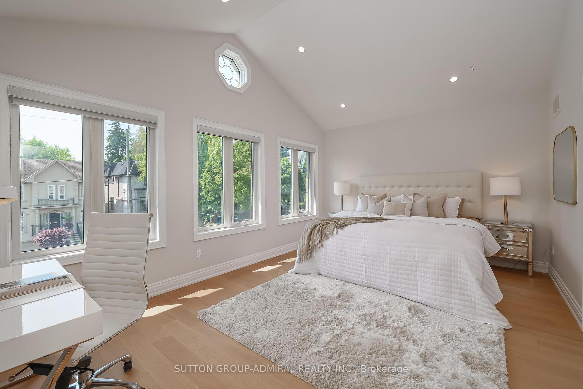Photo 27 of 528 Douglas Avenue, Toronto, Bedford Park-Nortown — HOMEH