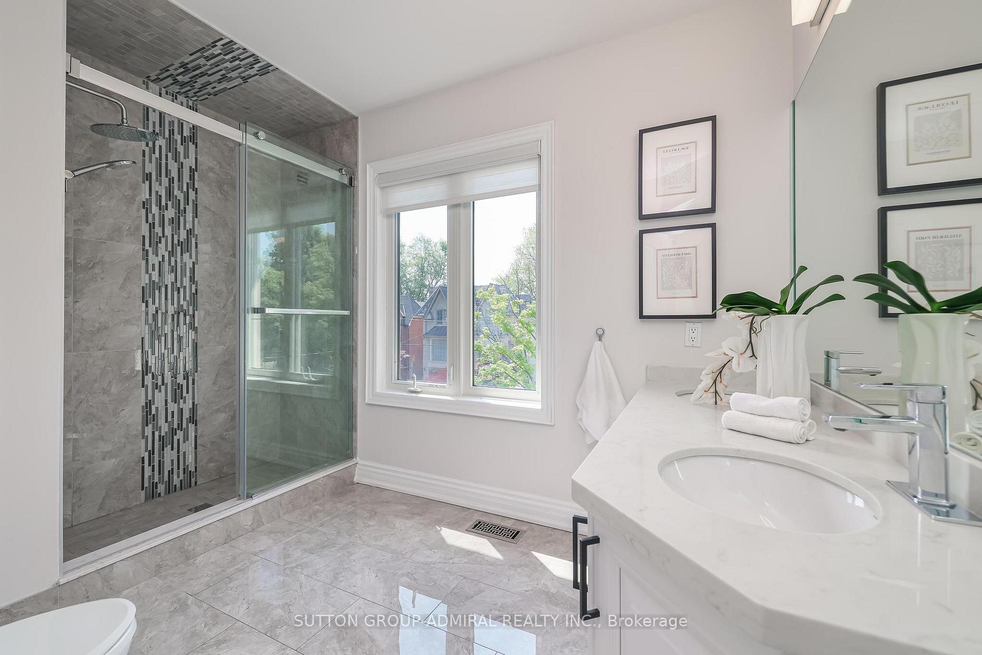 Photo 28 of 528 Douglas Avenue, Toronto, Bedford Park-Nortown — HOMEH
