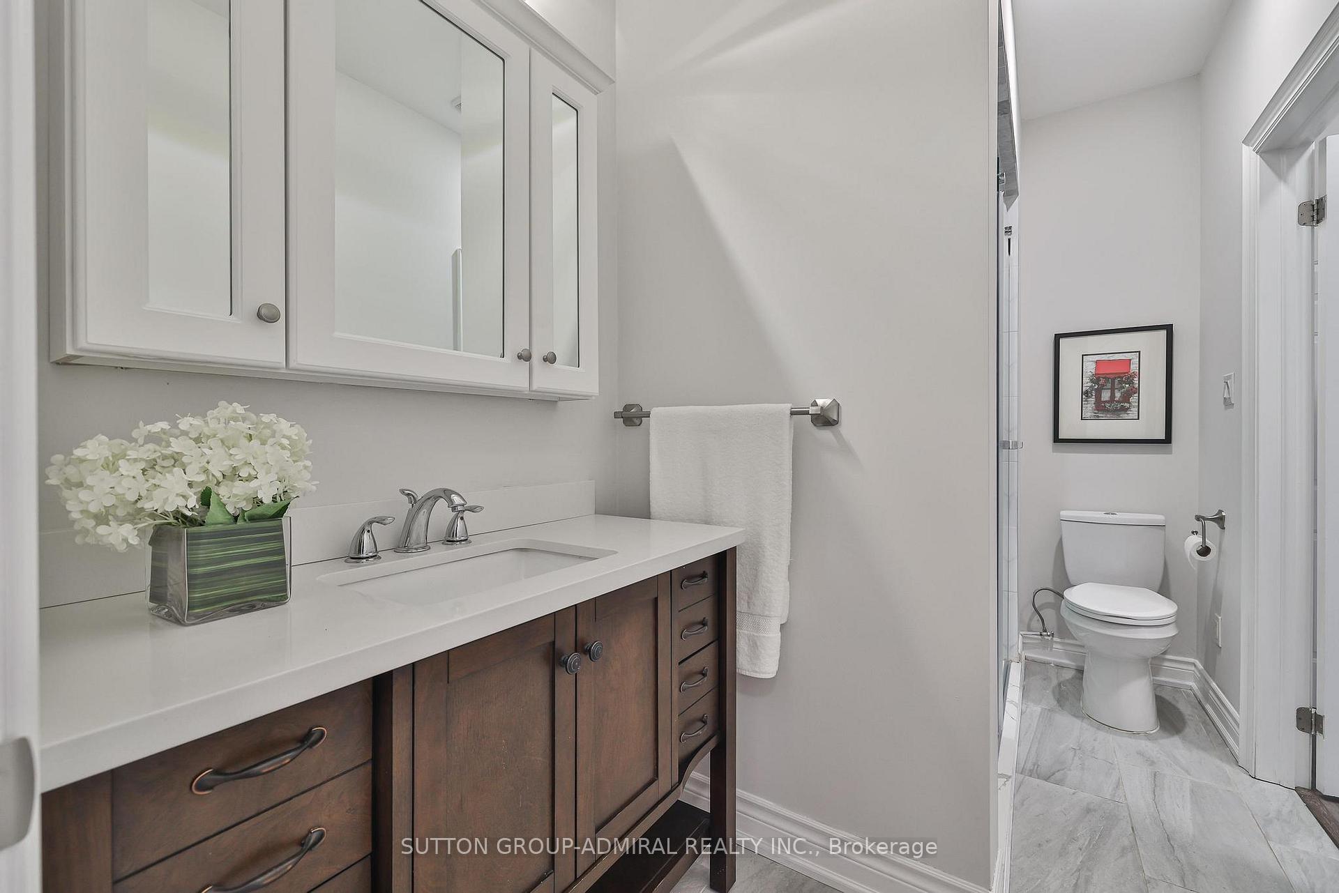 Photo 35 of 528 Douglas Avenue, Toronto, Bedford Park-Nortown — HOMEH