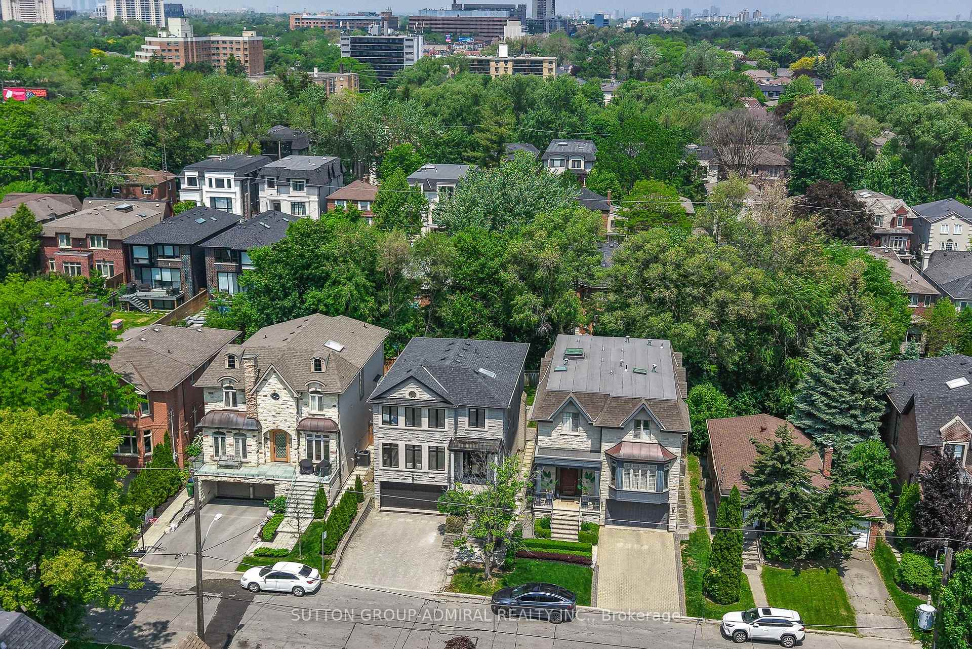 Photo 39 of 528 Douglas Avenue, Toronto, Bedford Park-Nortown — HOMEH