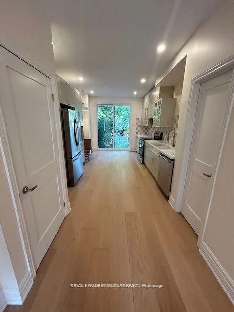 Photo 11 of Unit Upper, 163 Hampton Avenue, Toronto, North Riverdale — HOMEH
